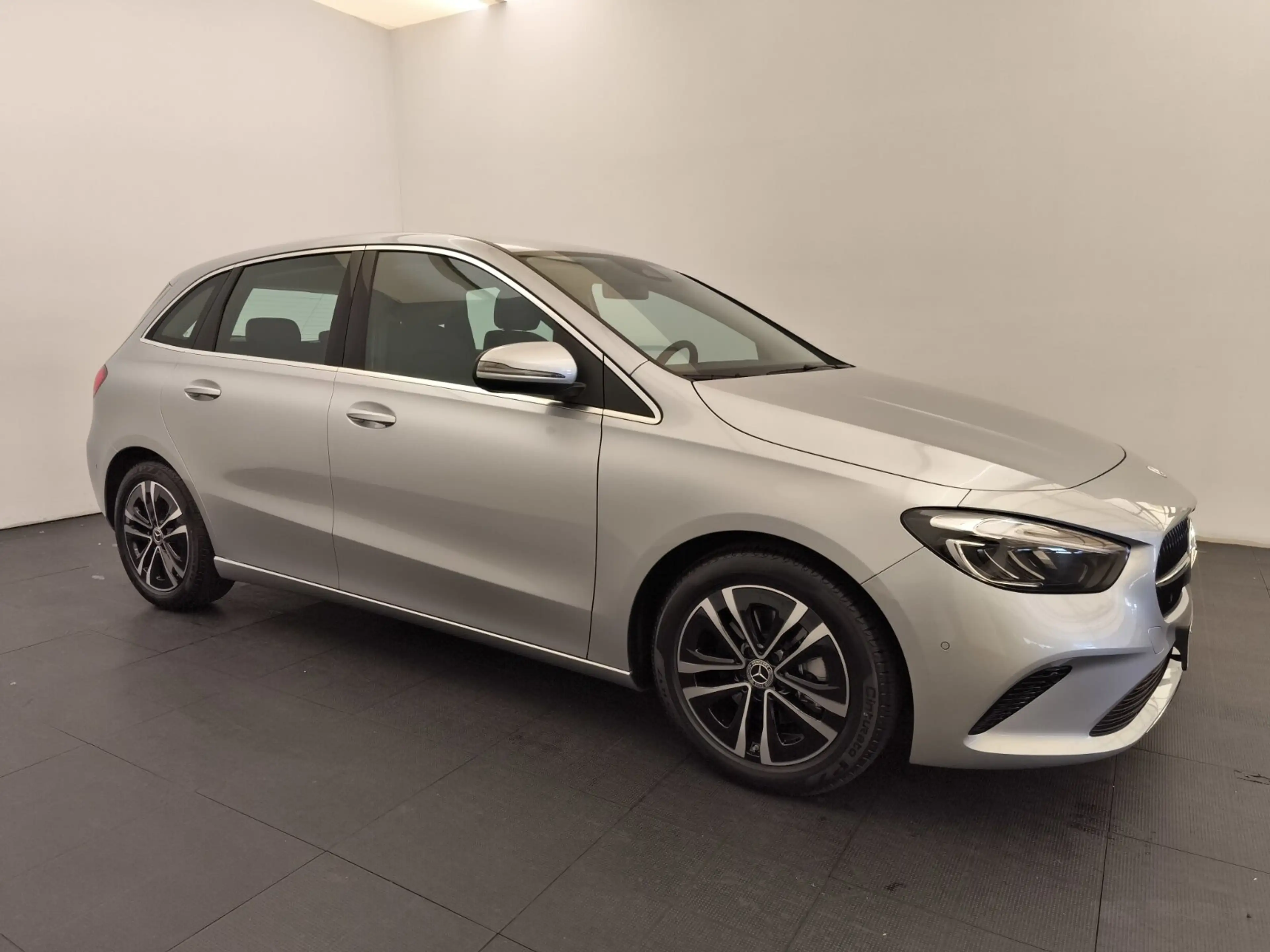 Mercedes-Benz B 180 B 180d Progressive Advanced RüCam LED Sitzhei. — photo 4