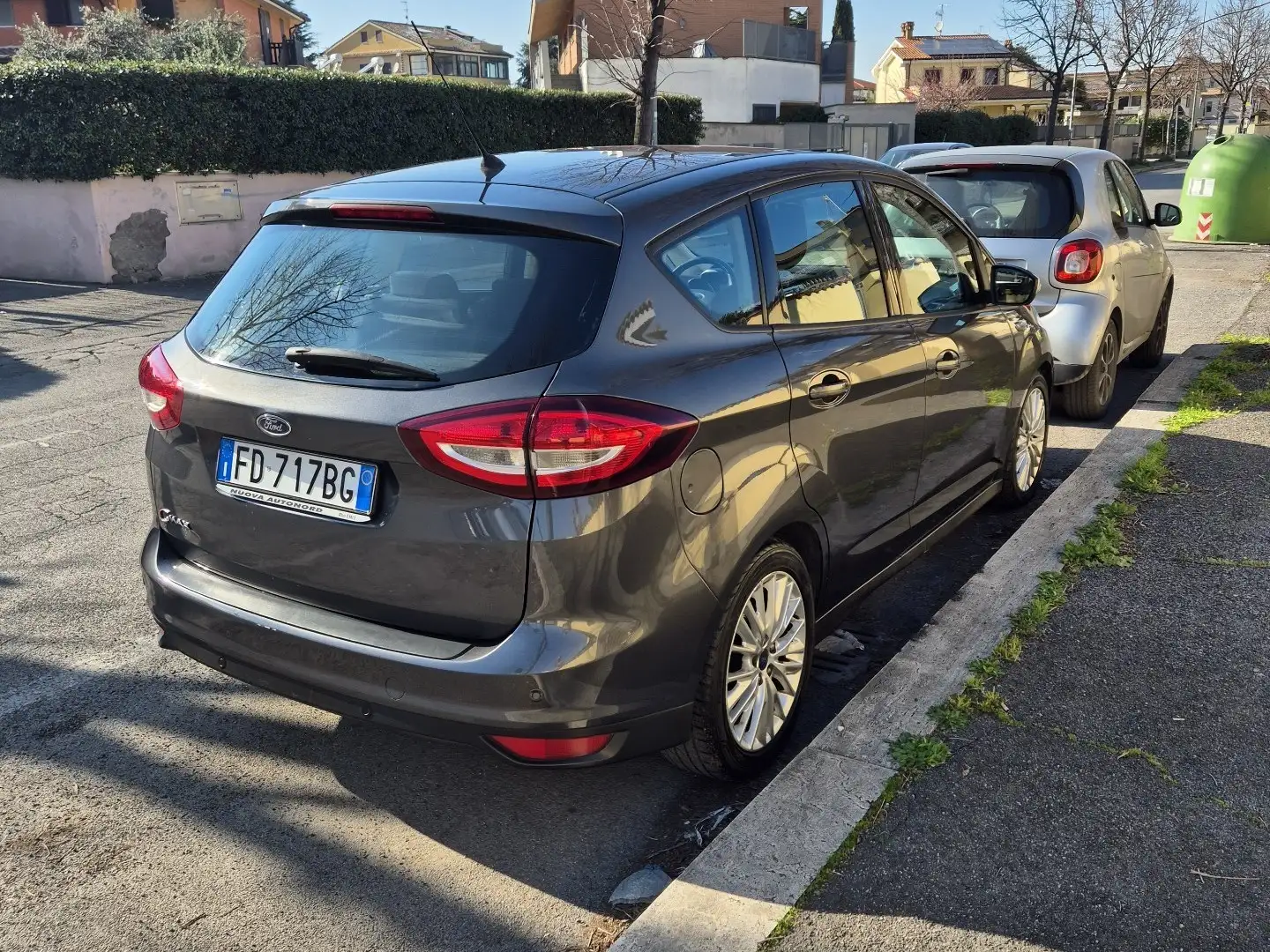 Ford C-Max 1.5 tdci Business s&s 120cv powershift Bronce - 2
