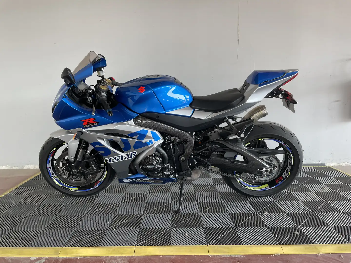 Suzuki GSX-R 1000 - 1