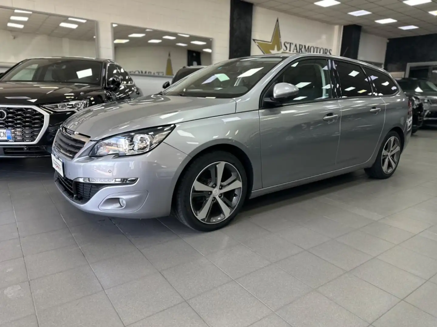 Peugeot 308 1.2 PureTech  130 S&S SW Allure Gris - 1