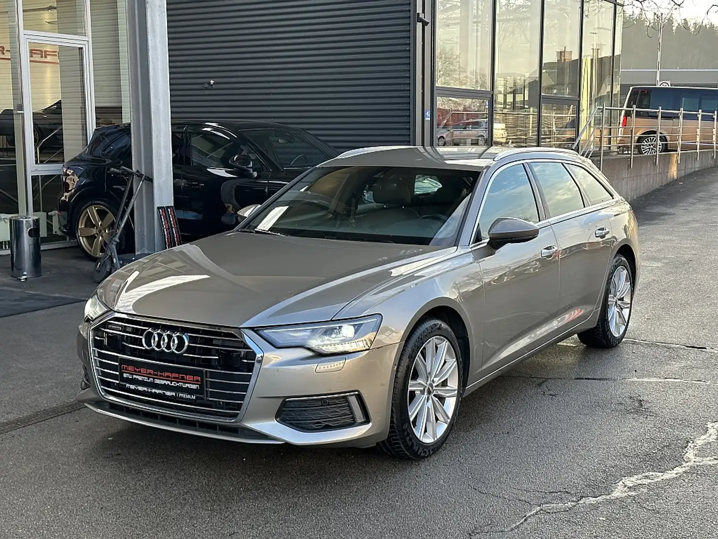 Audi A6 Avant 45 TDI quattro design tiptronic Beige - 1