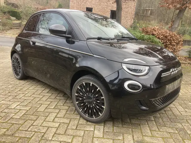 Fiat 500e 42 KW CUIR NAVI  PANORAMA TVAC
