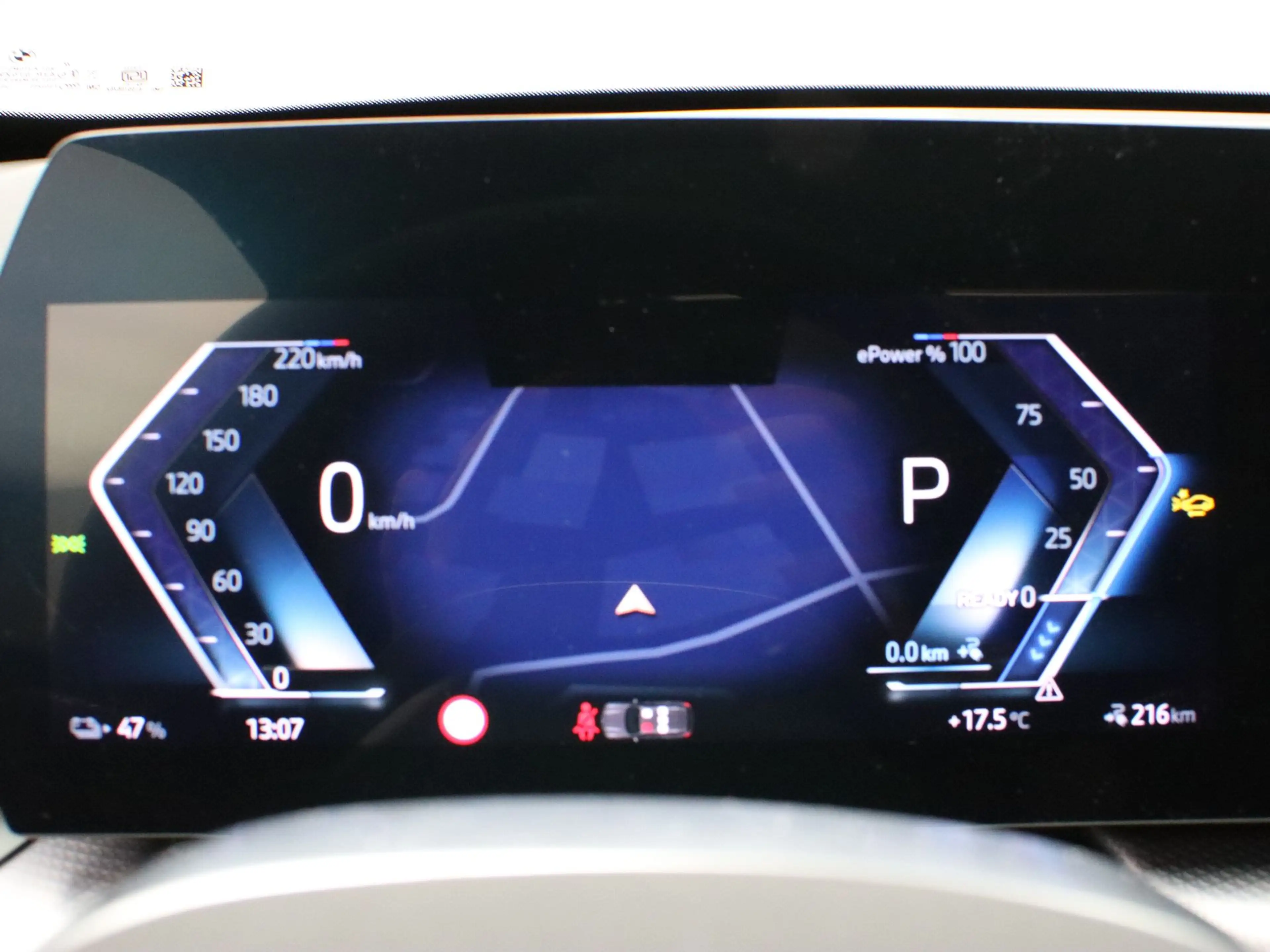 BMW iX1 eDrive20 67 kWh M Sport Edition — photo 3