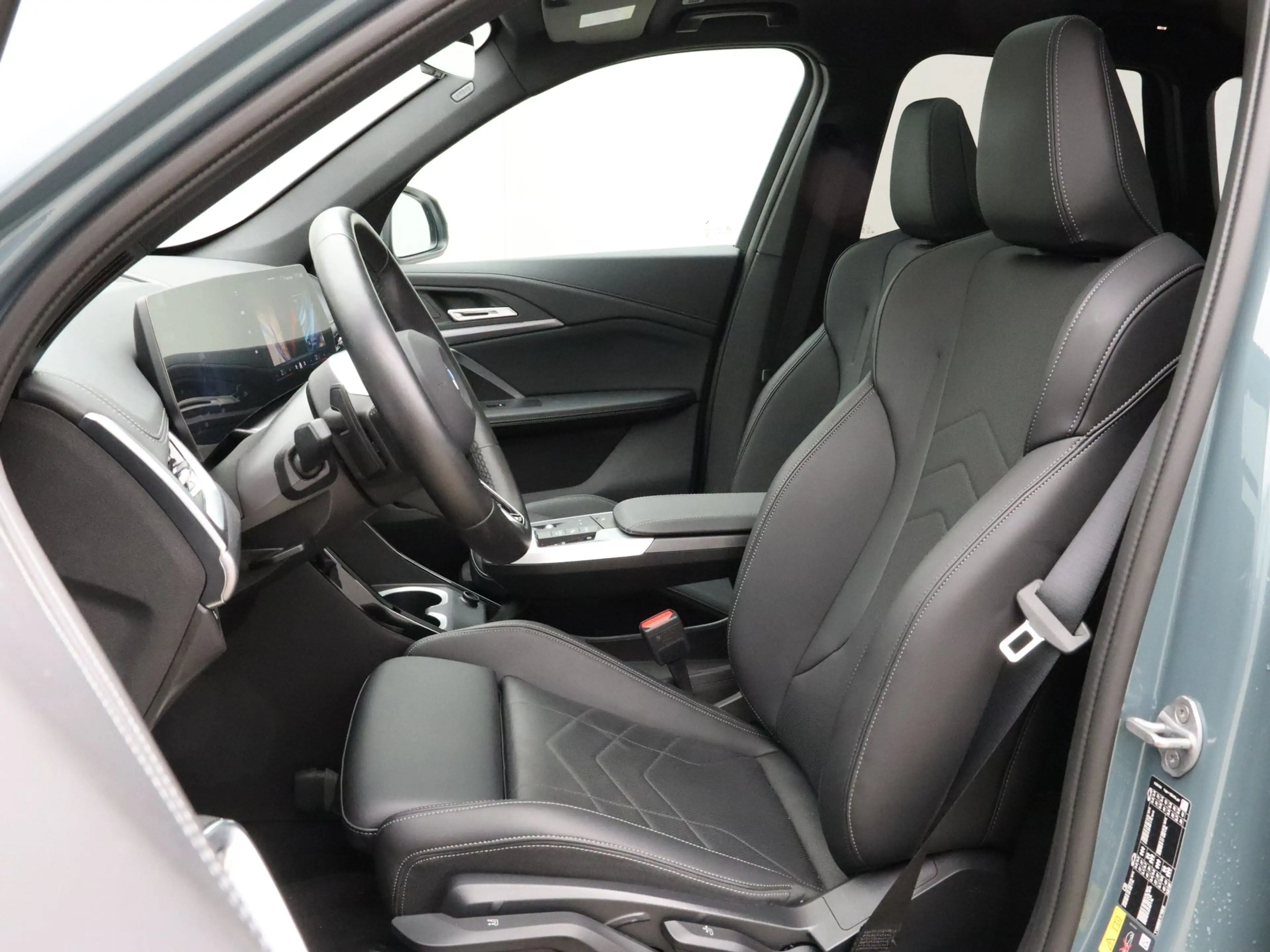 BMW iX1 eDrive20 67 kWh M Sport Edition — photo 5
