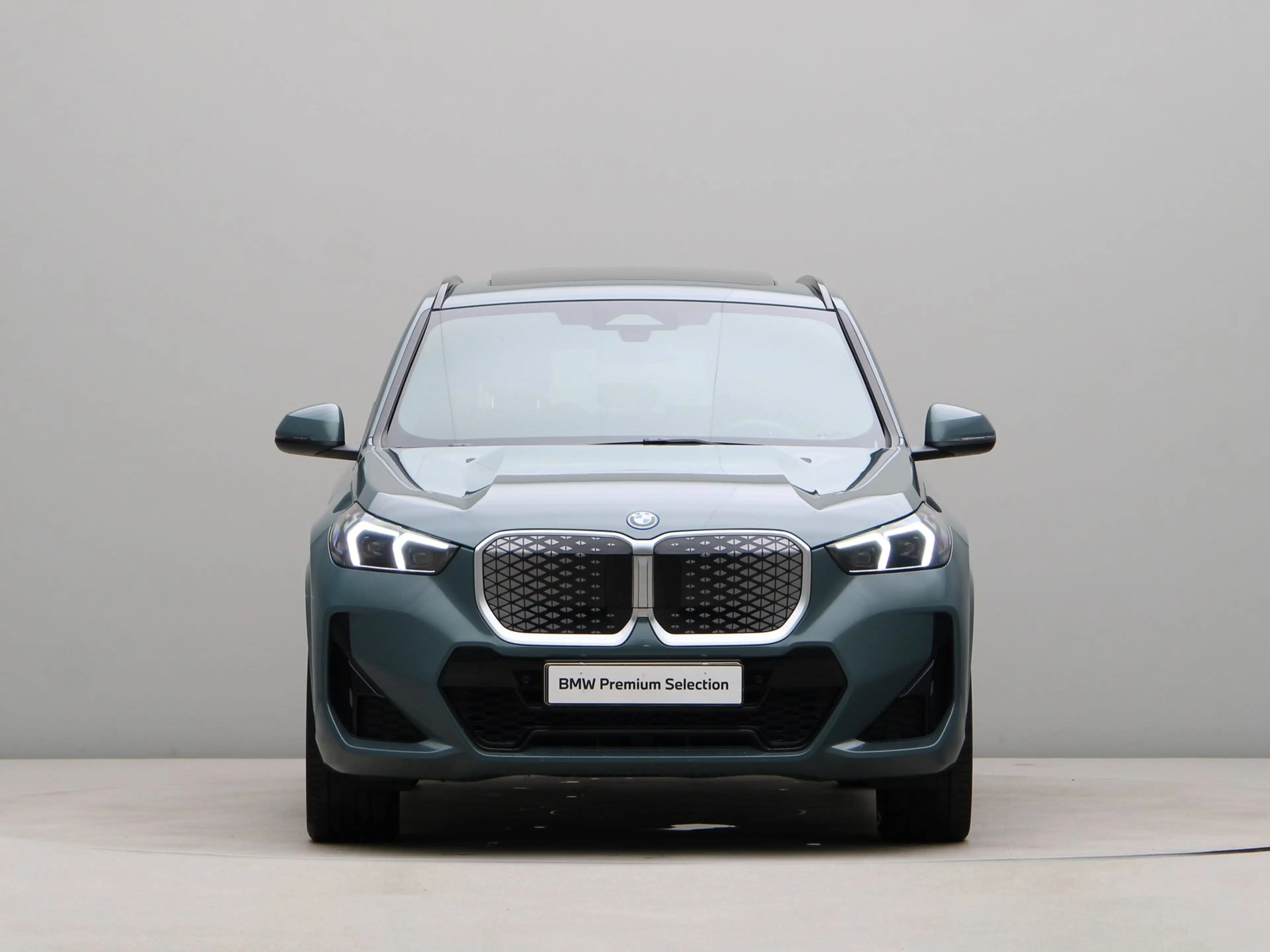 BMW iX1 eDrive20 67 kWh M Sport Edition — photo 6