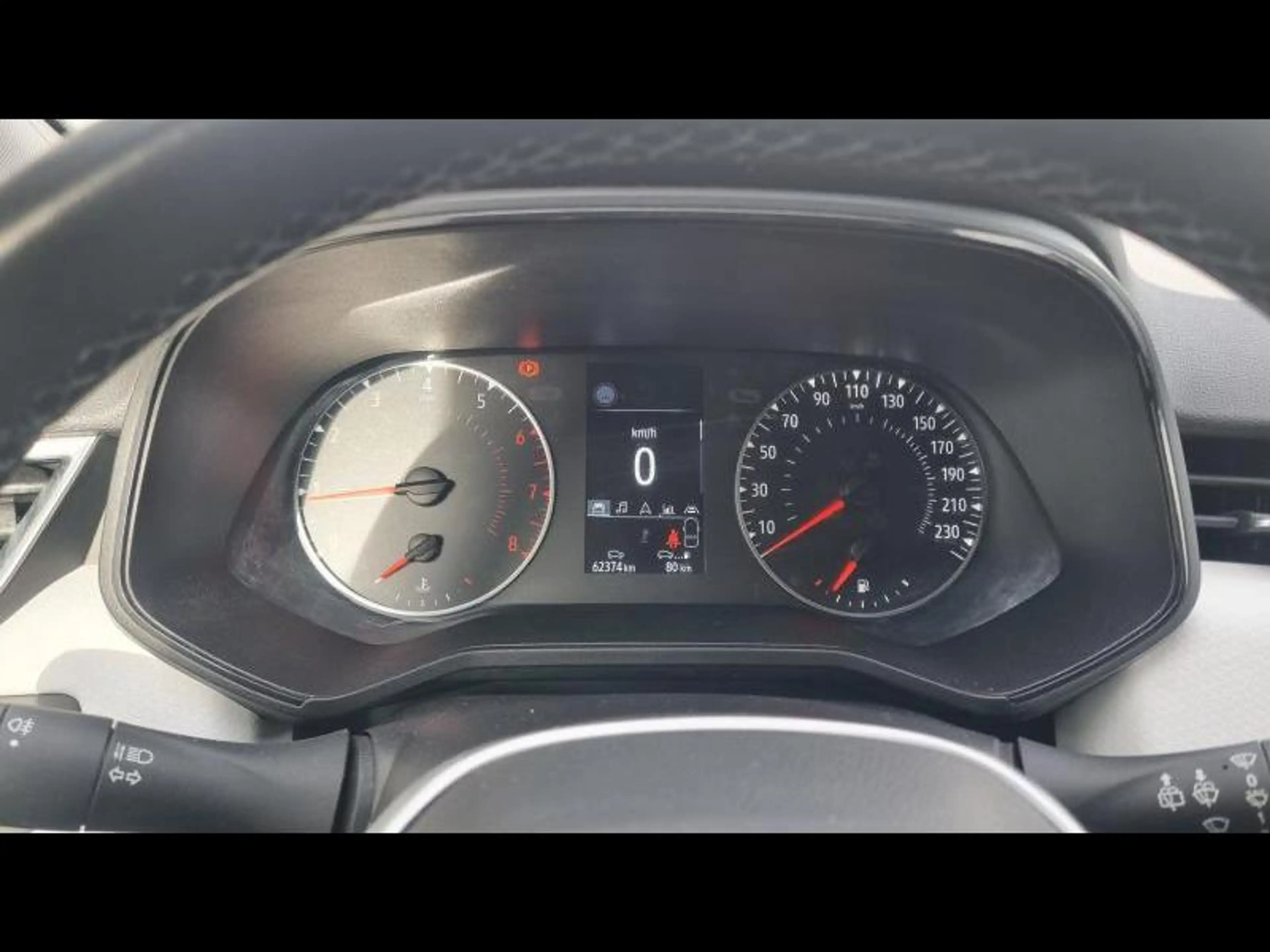 Renault Clio Limited tce 90 — photo 15