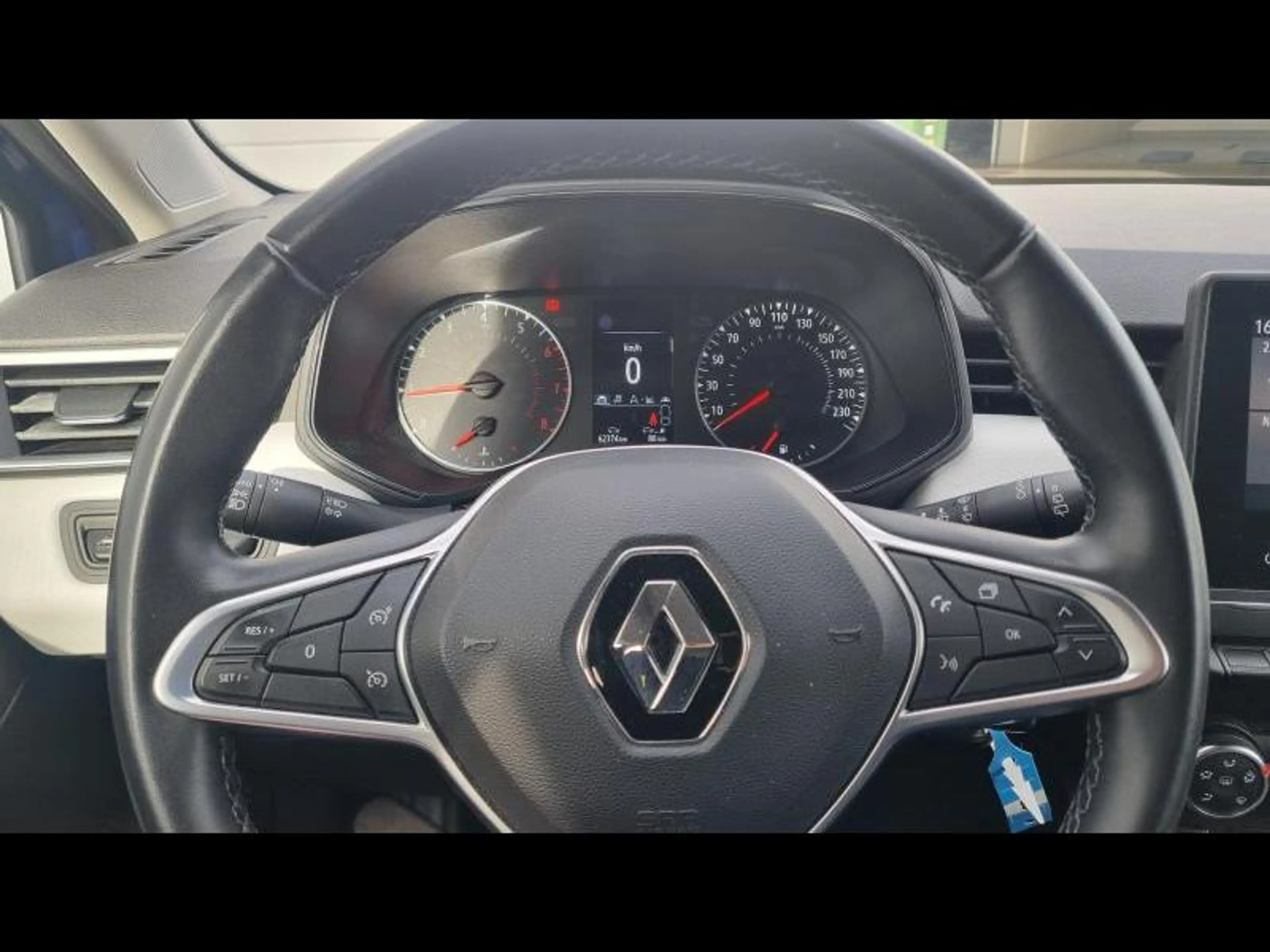 Renault Clio Limited tce 90 — photo 14