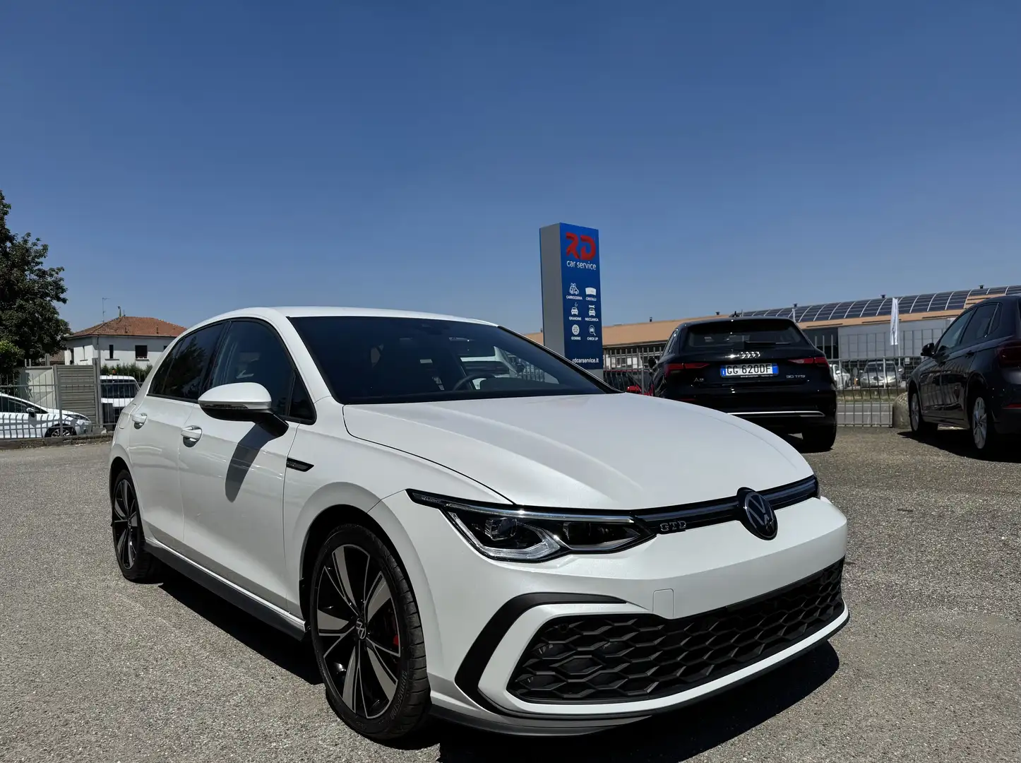 Volkswagen Golf 2.0 TDI 200CV GTD KM0 FULL O/ NO VINCOLI /ITALIANA Bianco - 2