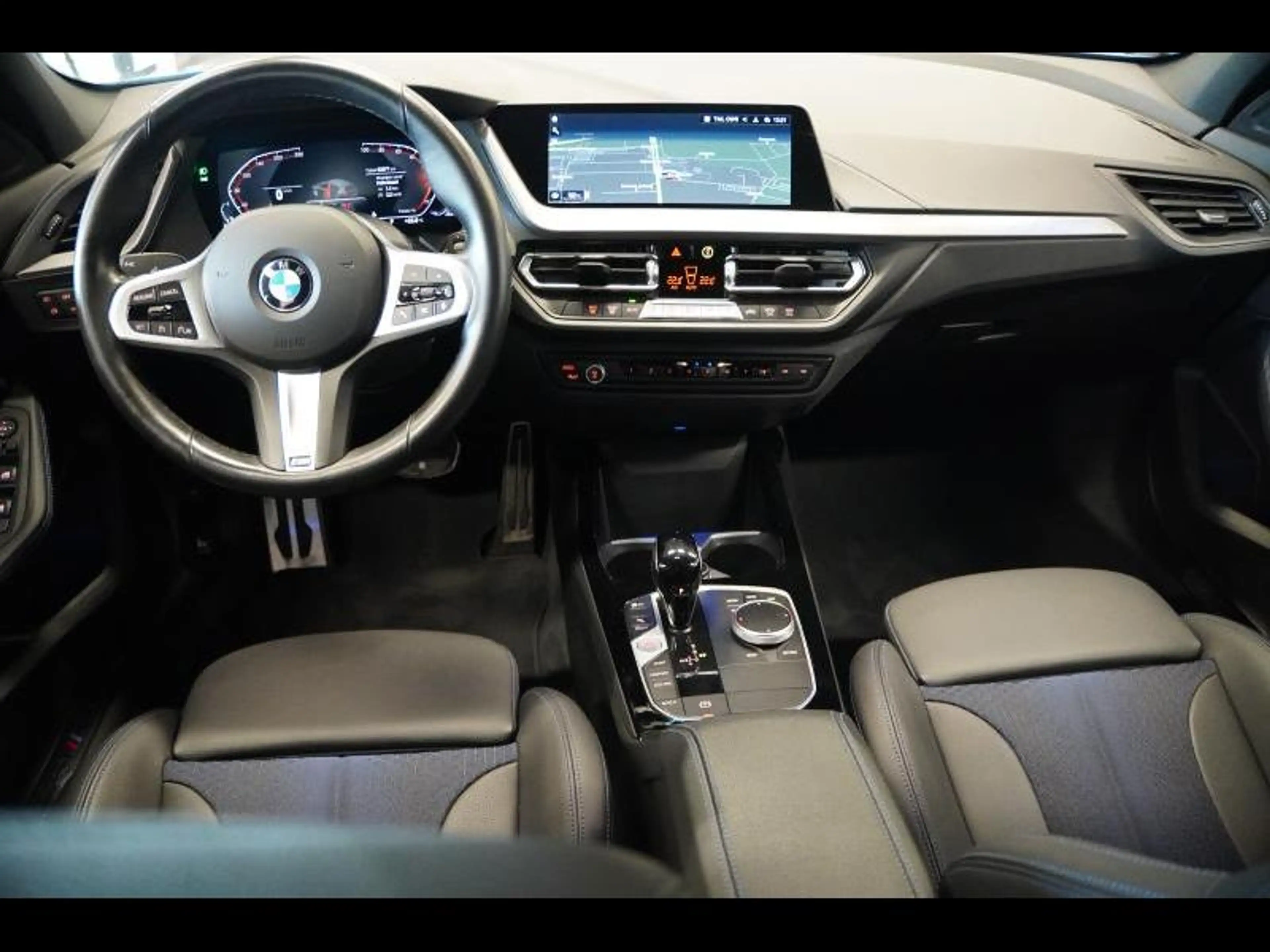 BMW 118 M PACK CAMERA LED NAVI PROF — photo 7