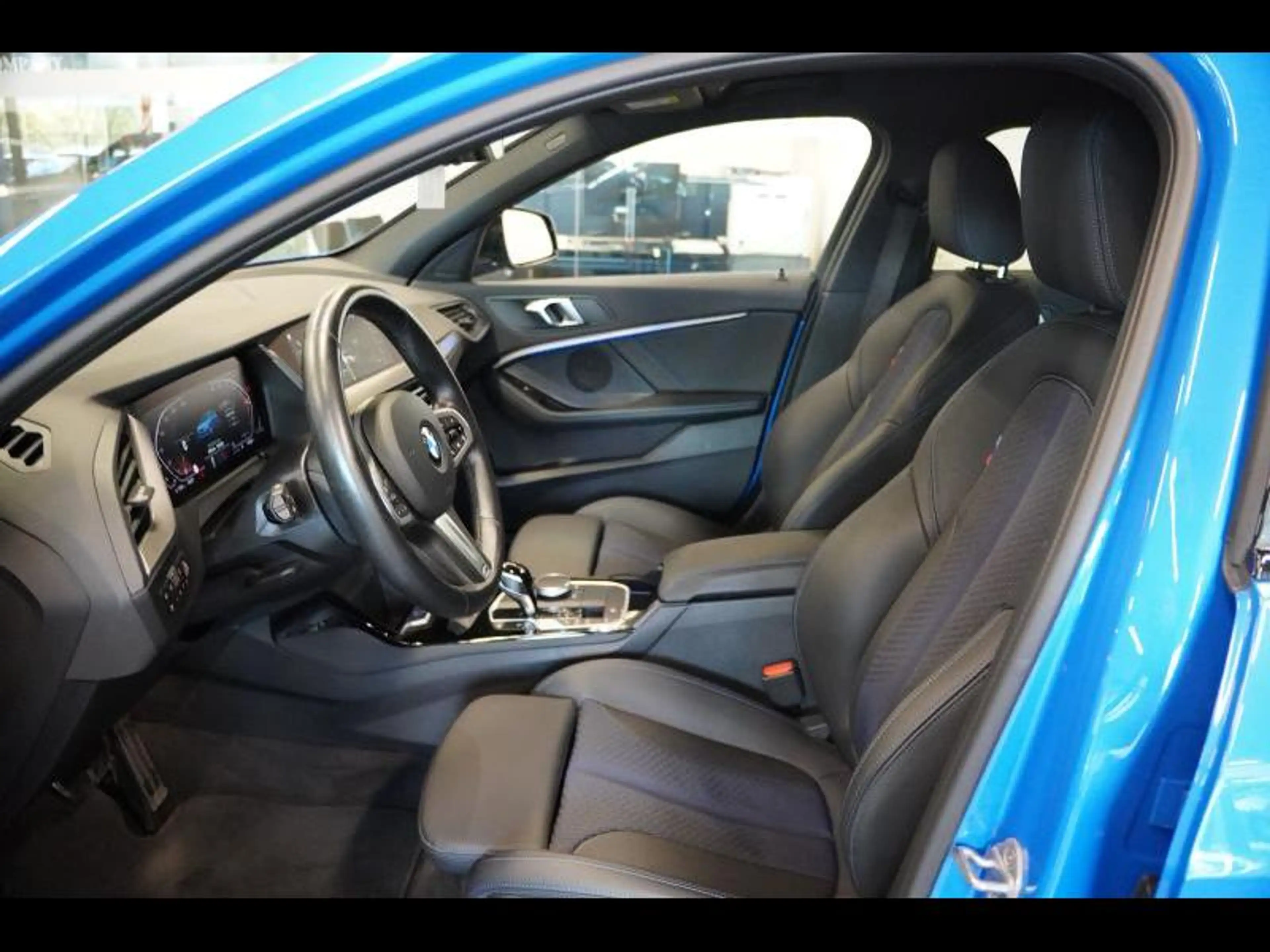 BMW 118 M PACK CAMERA LED NAVI PROF — photo 9