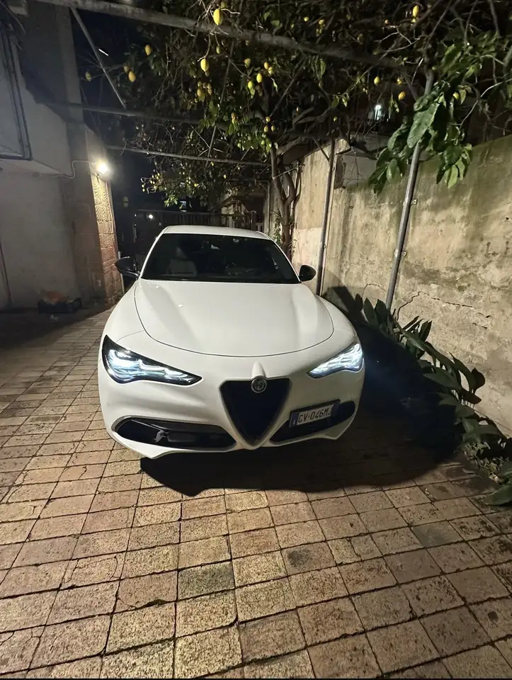 Alfa Romeo Stelvio 2024
