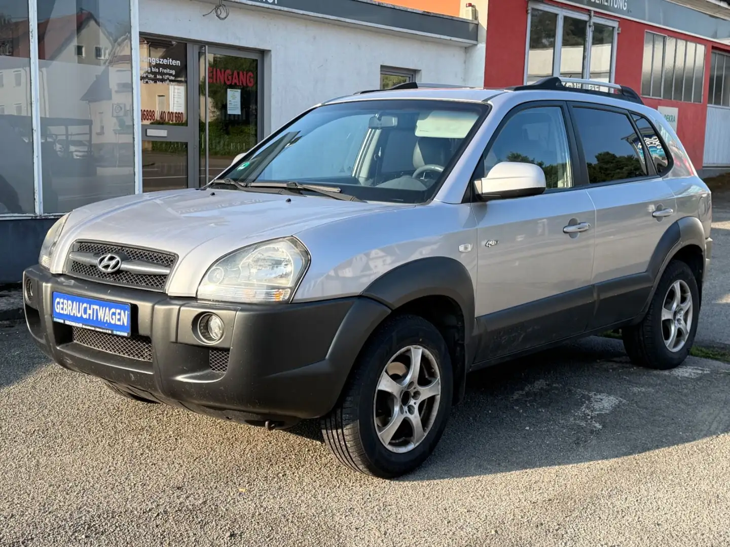 Hyundai TUCSON 2.7 GLS Leder 4WD Automatik Argent - 1