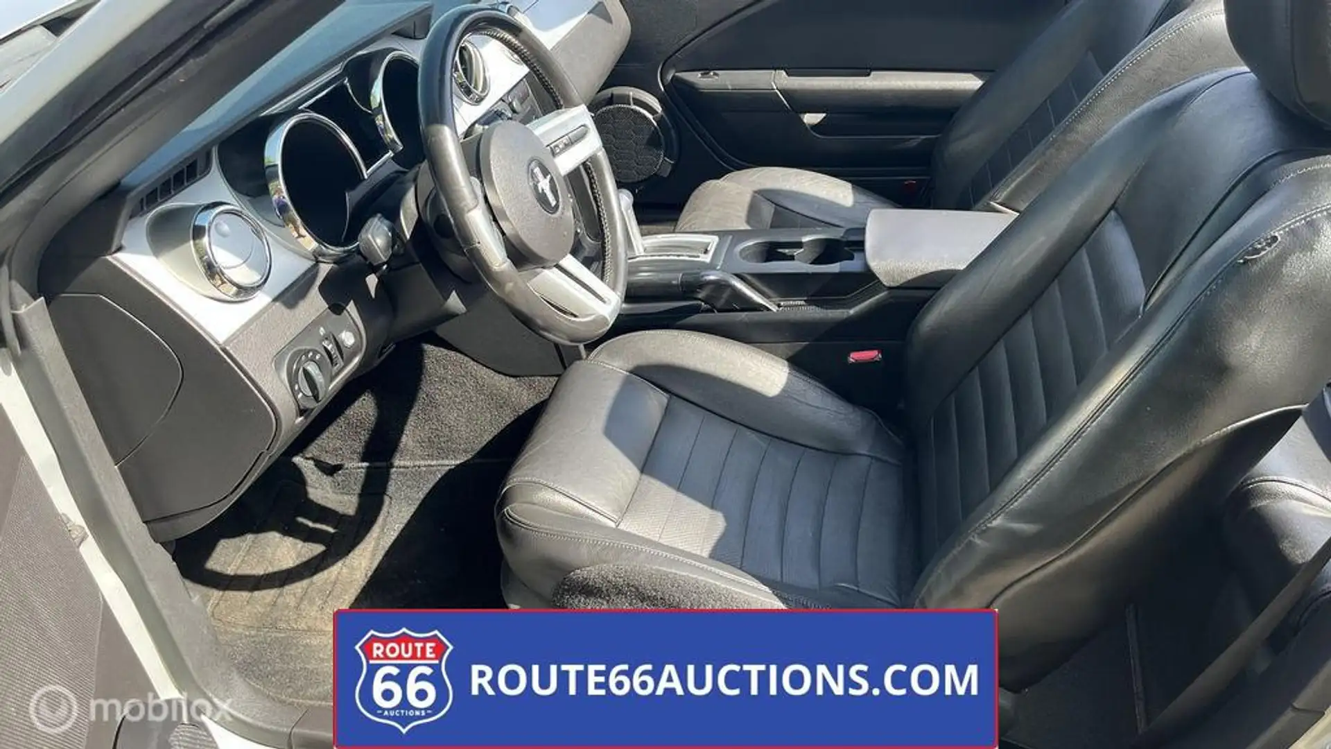 Ford Mustang 4.6 cabriolet | 2005 | Route 66 Auctions Zwart - 2