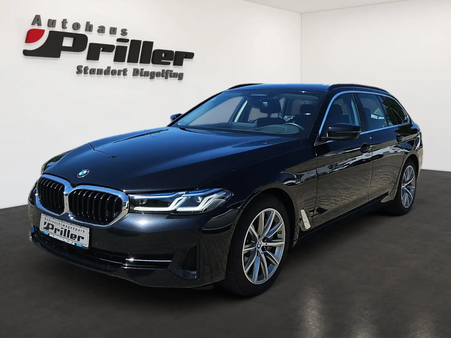 BMW 530 d Touring Leder/Laser/DAB/HUD/HIFI/Innovation Noir - 1