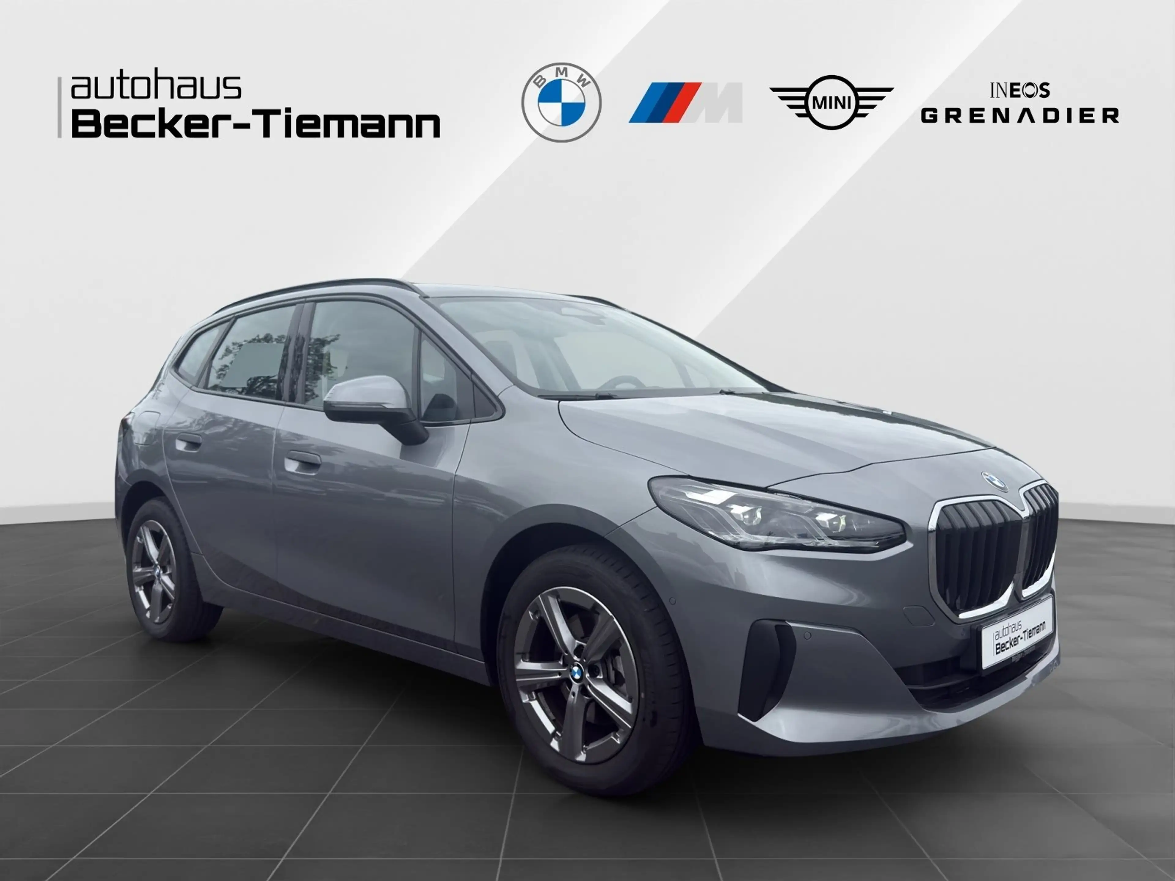 BMW 220 i Active Tourer *AHK*ADAPT LED*KAMERA*KEYLESS*WIRE — photo 8