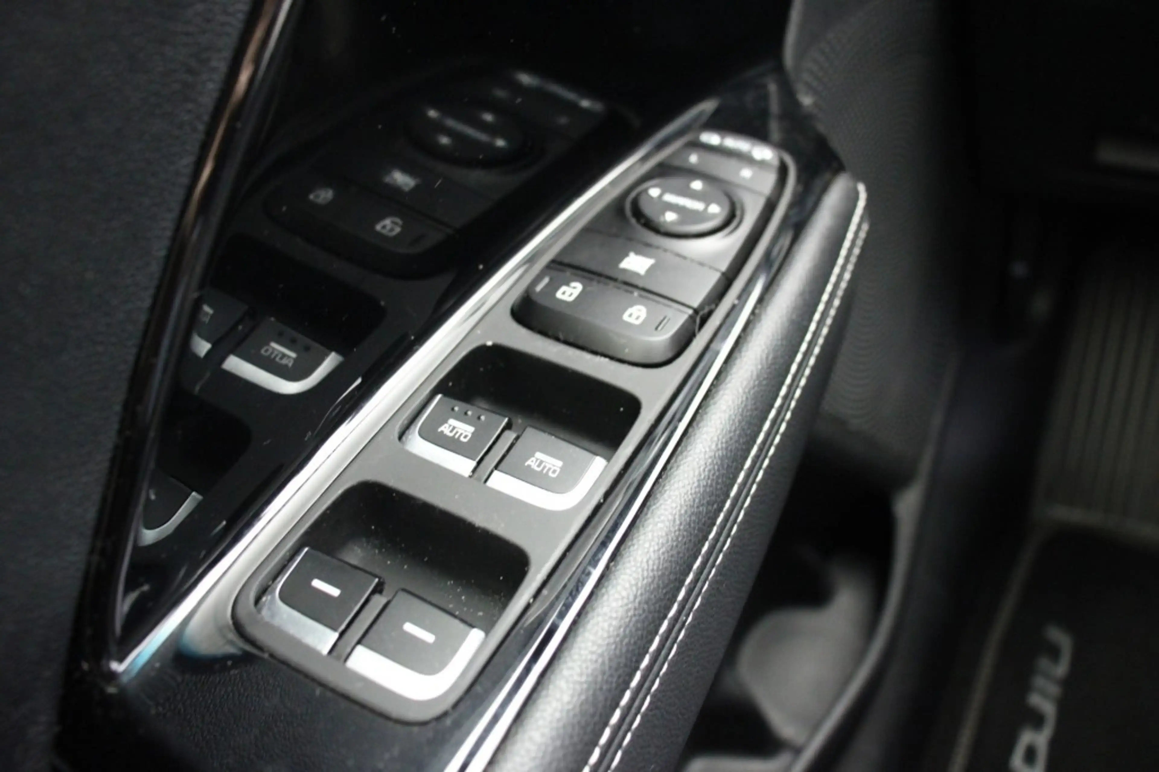 Kia e-Niro DynamicPlusLine 64 kWh - Carplay, Camera, Schuif/k — photo 31