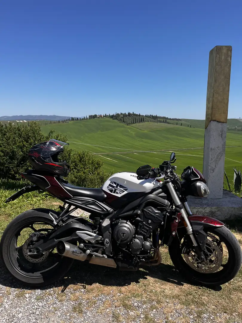 Triumph Street Triple S 660- S - 1