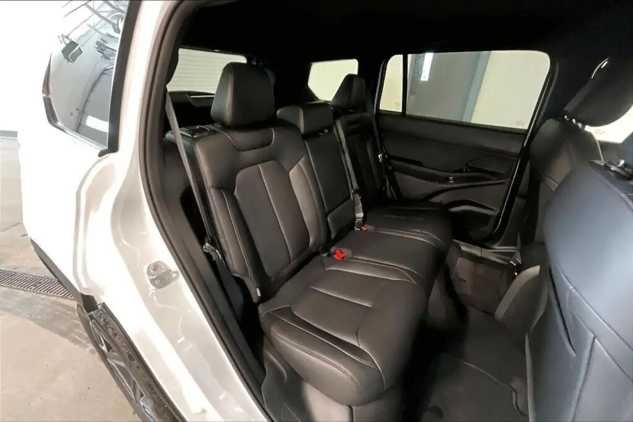 Jeep Cherokee снимка Jeep Cherokee