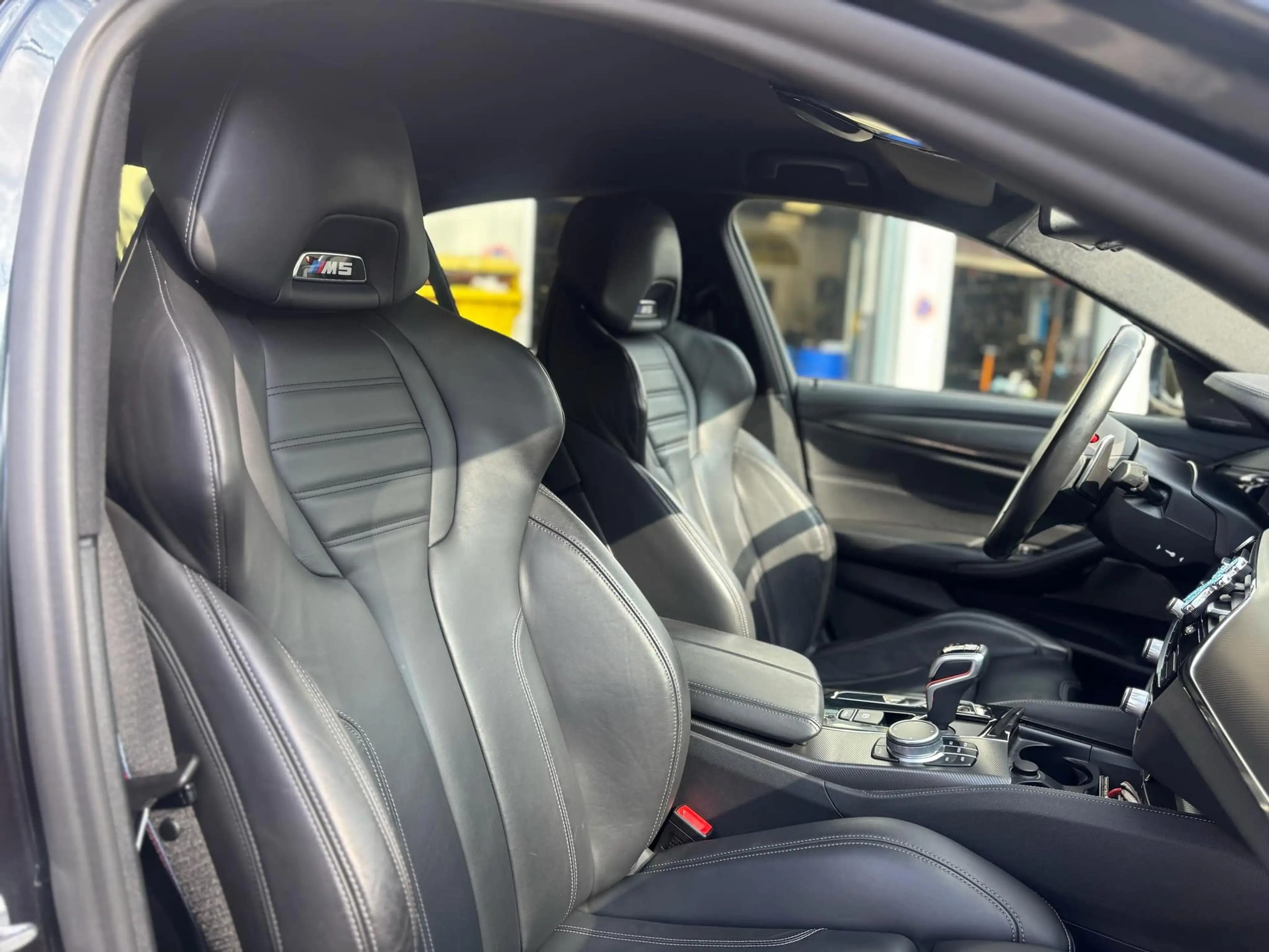 BMW M5 4.4 AS — photo 15