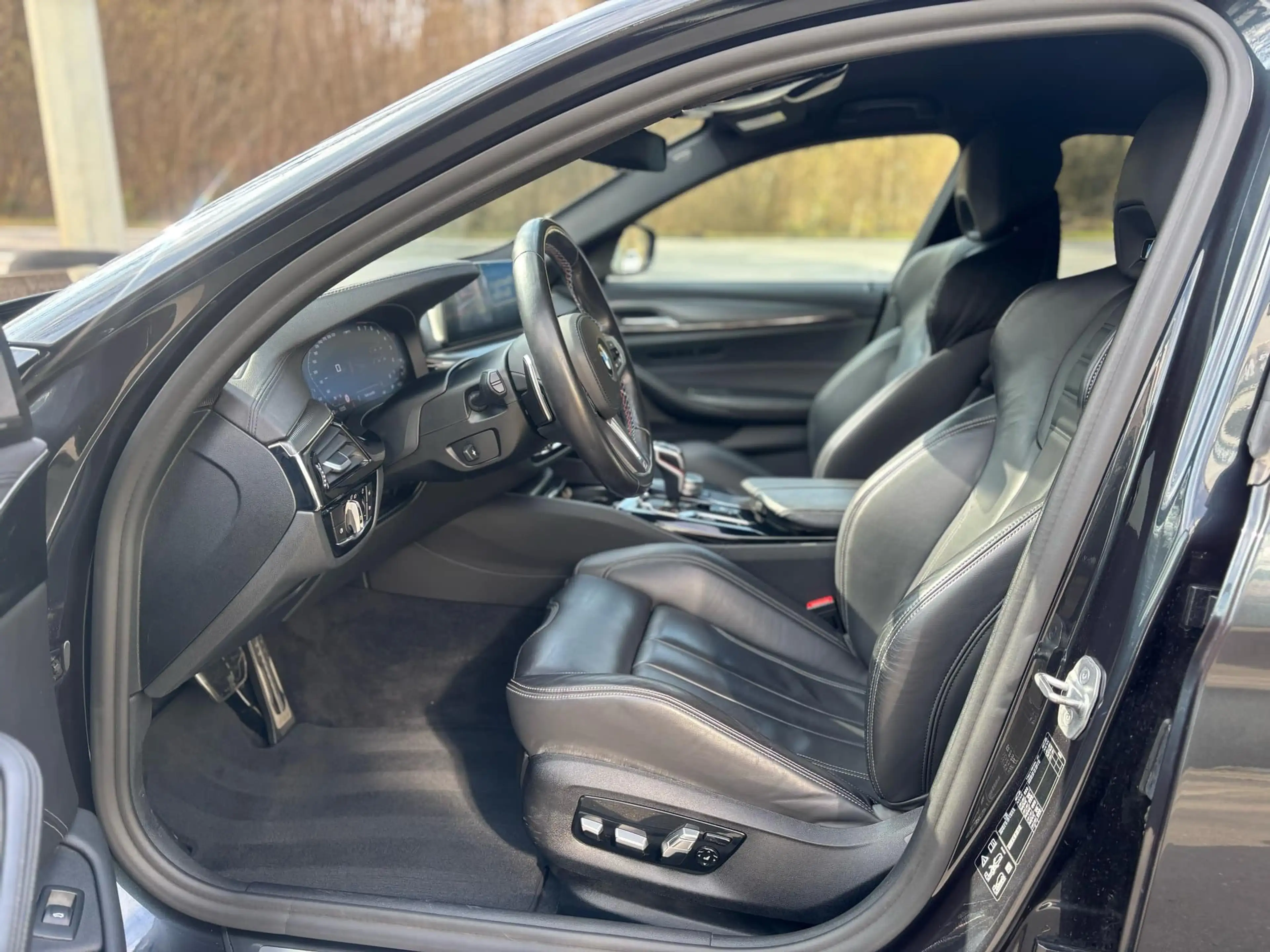 BMW M5 4.4 AS — photo 7