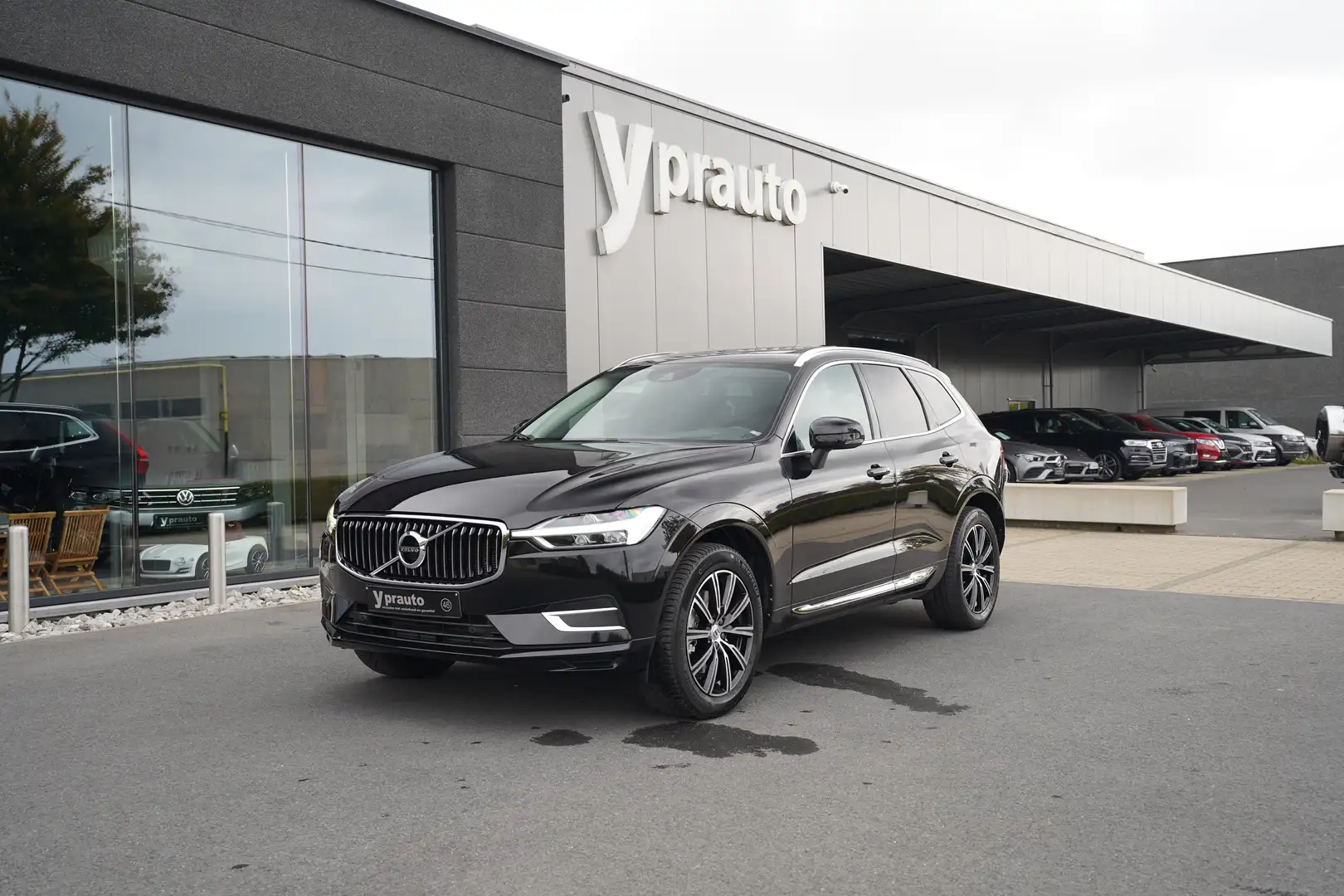 Volvo XC60 XC60 T5 Leder Panodak Carplay Adaptief cruise Zwart - 1