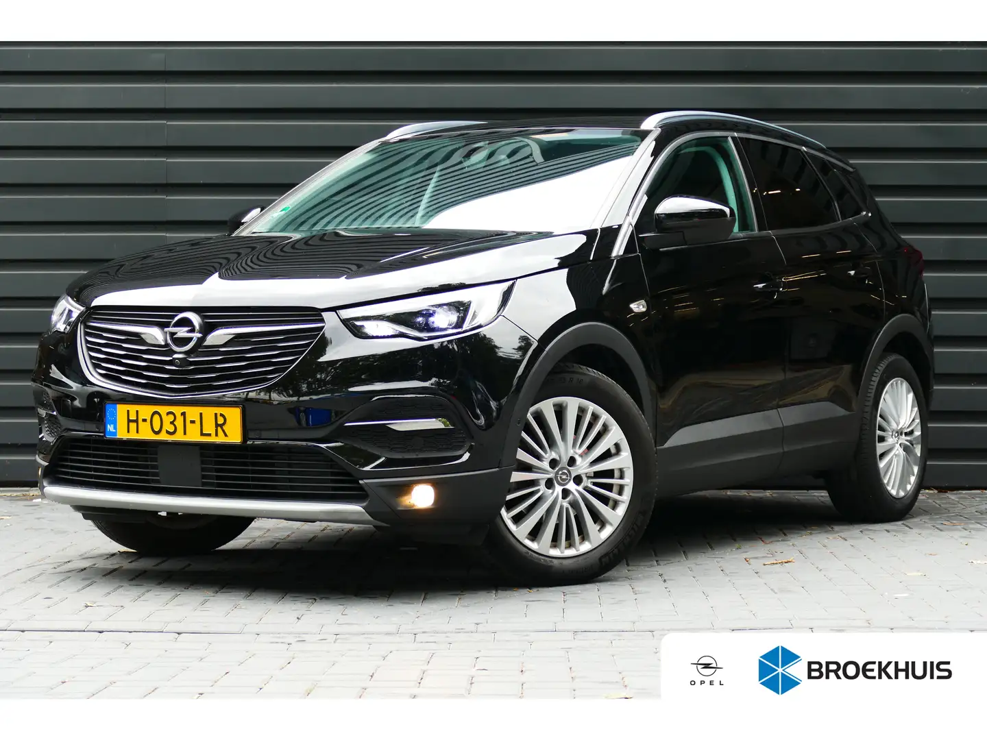 Opel Grandland X 1.6 TURBO 180PK INNOVATION NAVI / LED / CLIMA / PD Noir - 1