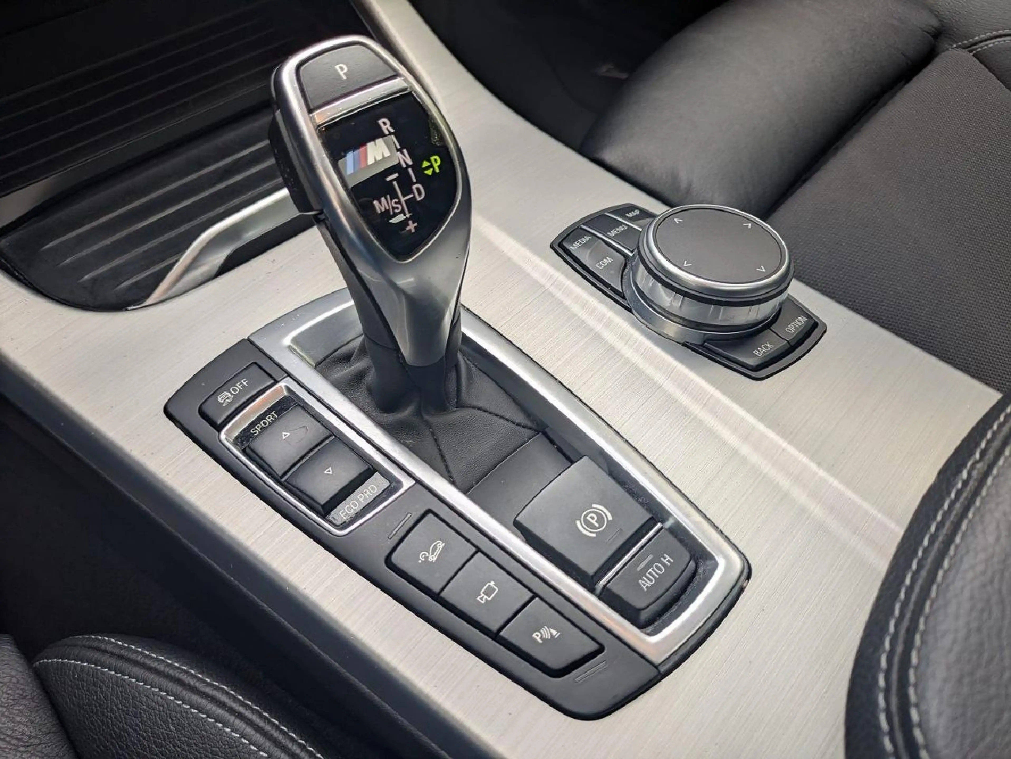 BMW X4 M X4 M40 i *Cam,LED,HeadUp,Dach,Standheiz* — photo 10