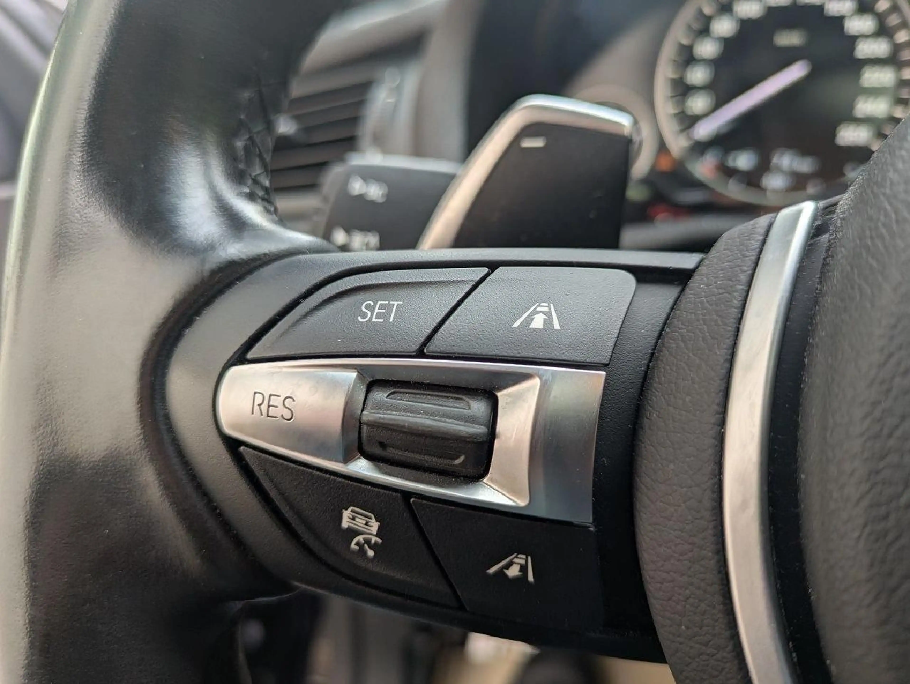BMW X4 M X4 M40 i *Cam,LED,HeadUp,Dach,Standheiz* — photo 13