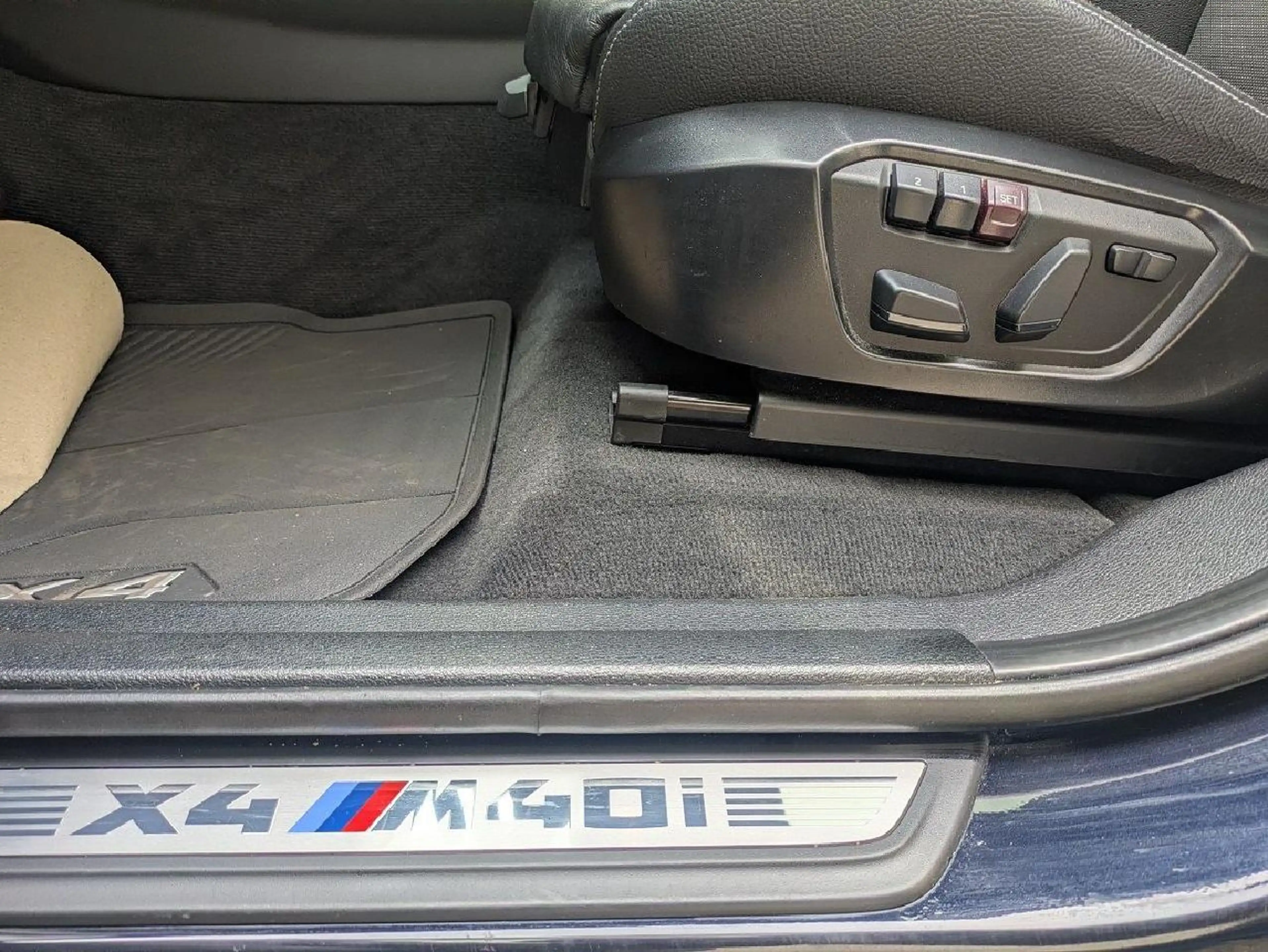 BMW X4 M X4 M40 i *Cam,LED,HeadUp,Dach,Standheiz* — photo 15