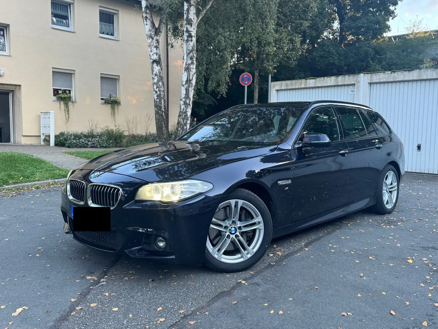 BMW 530 530d xDrive Touring Sport-Aut. Schwarz - 2