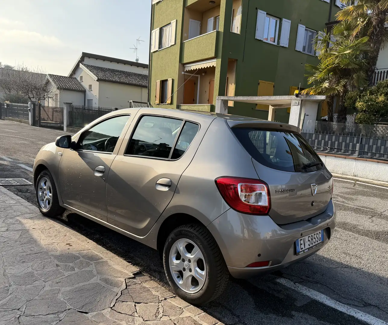 Dacia Sandero Sandero II 2013 1.2 Ambiance Gpl 75cv Grigio - 1
