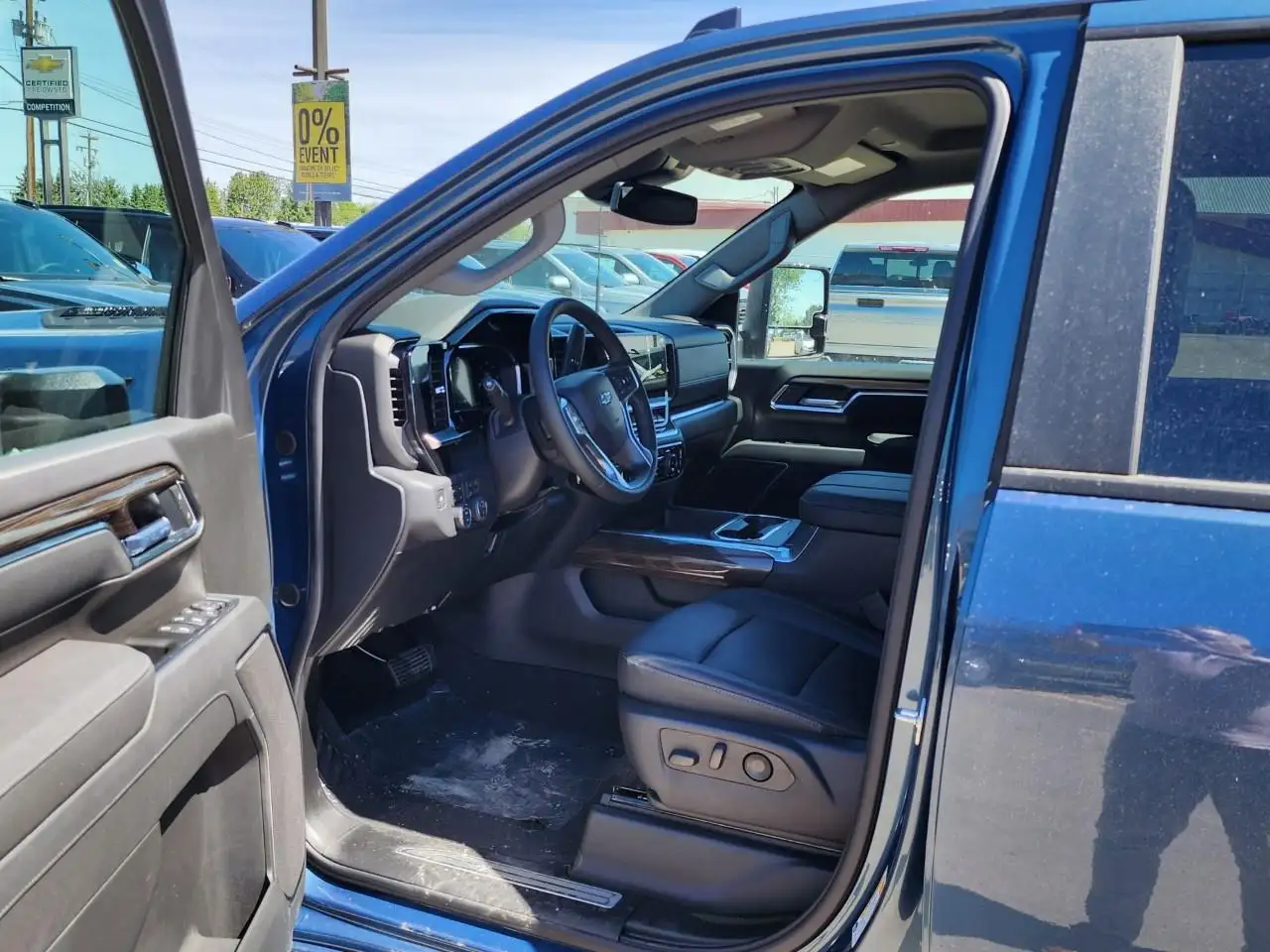 Chevrolet Silverado 3500 photo Chevrolet Silverado 3500