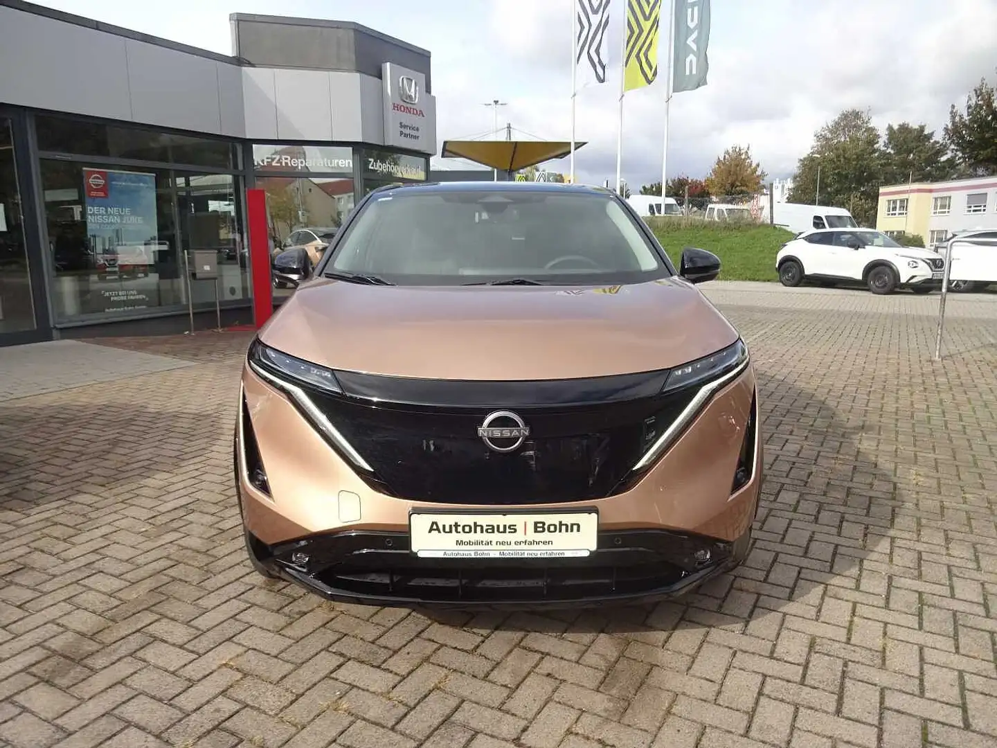 Nissan Ariya EVOLVE PACK 87 KW Braun - 2