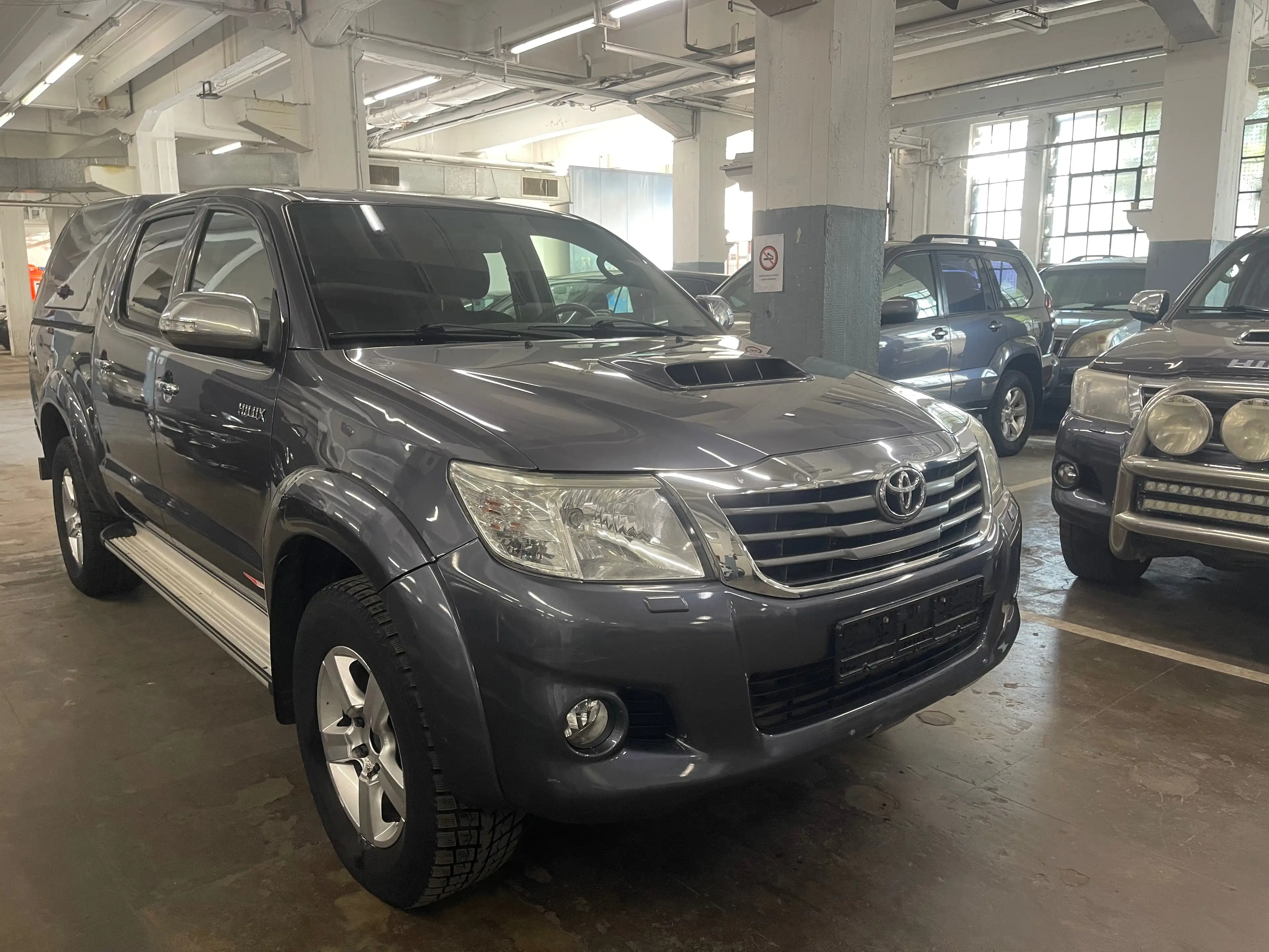 Toyota Hilux 2.5 D-4D 4WD STX — photo 5