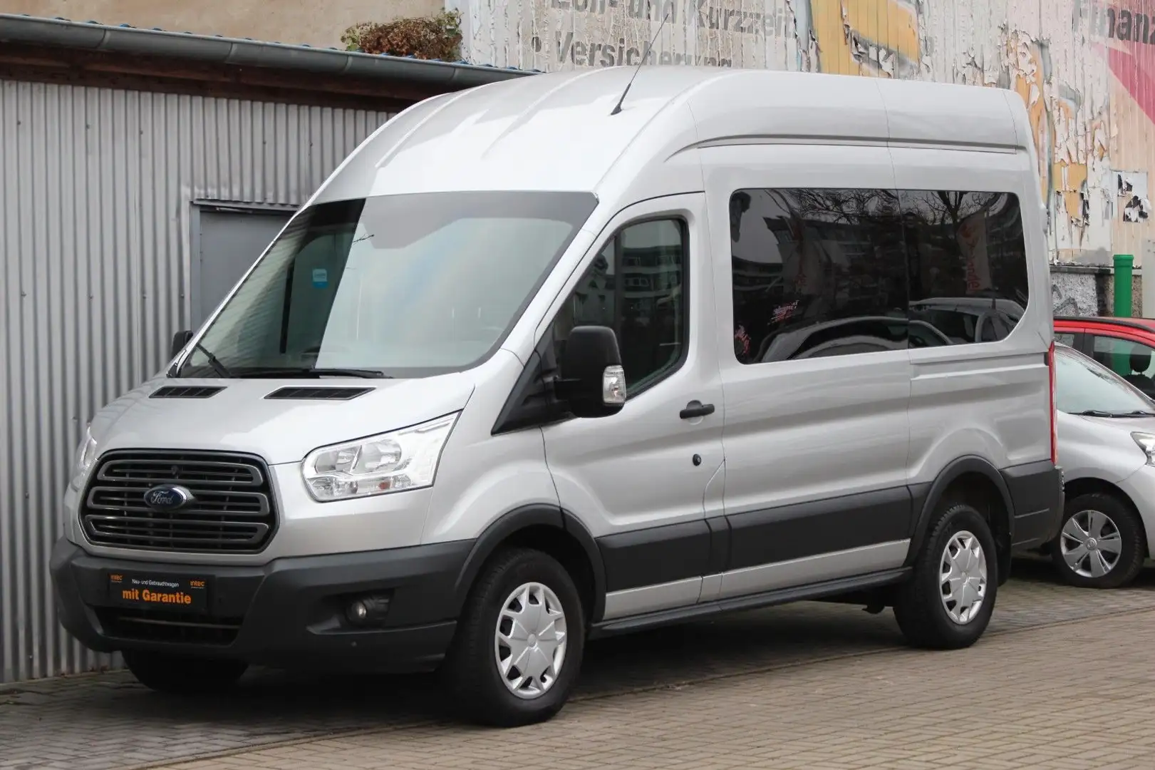 Ford Transit 350 L2H3 8Sitzer+Klima+PDC+Tempomat Silber - 1