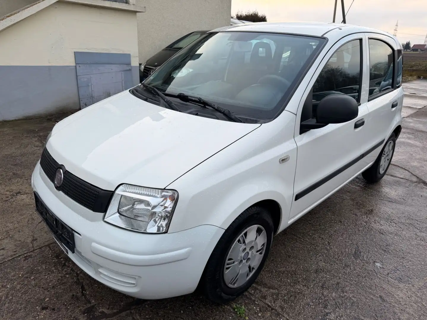 Fiat Panda 1.1 8V Active*KLIMA*HU/AU 01/2027* Weiß - 1
