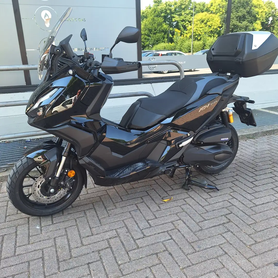 Honda ADV 350 Czarny - 2