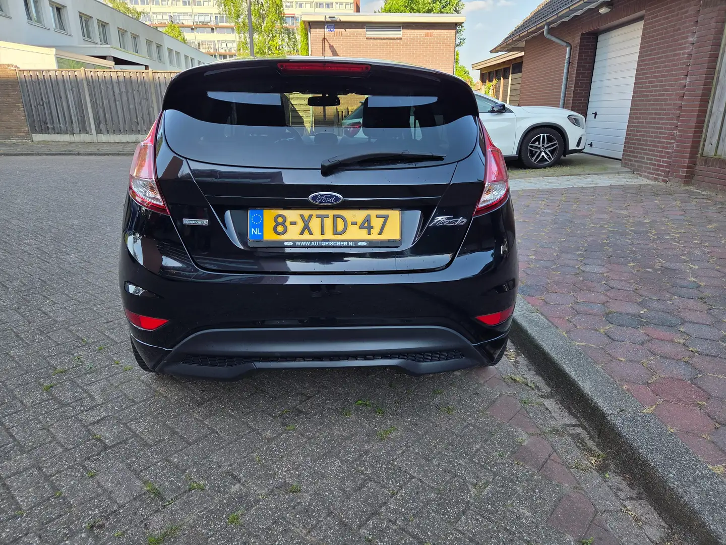 Ford Fiesta Fiesta 1.0 EcoB. 2014/10 zwart (nieuw distr-riem) Zwart - 2