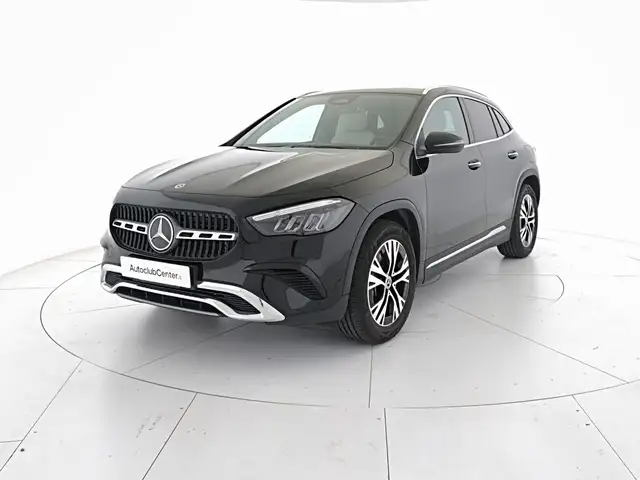 Mercedes-Benz GLA 180