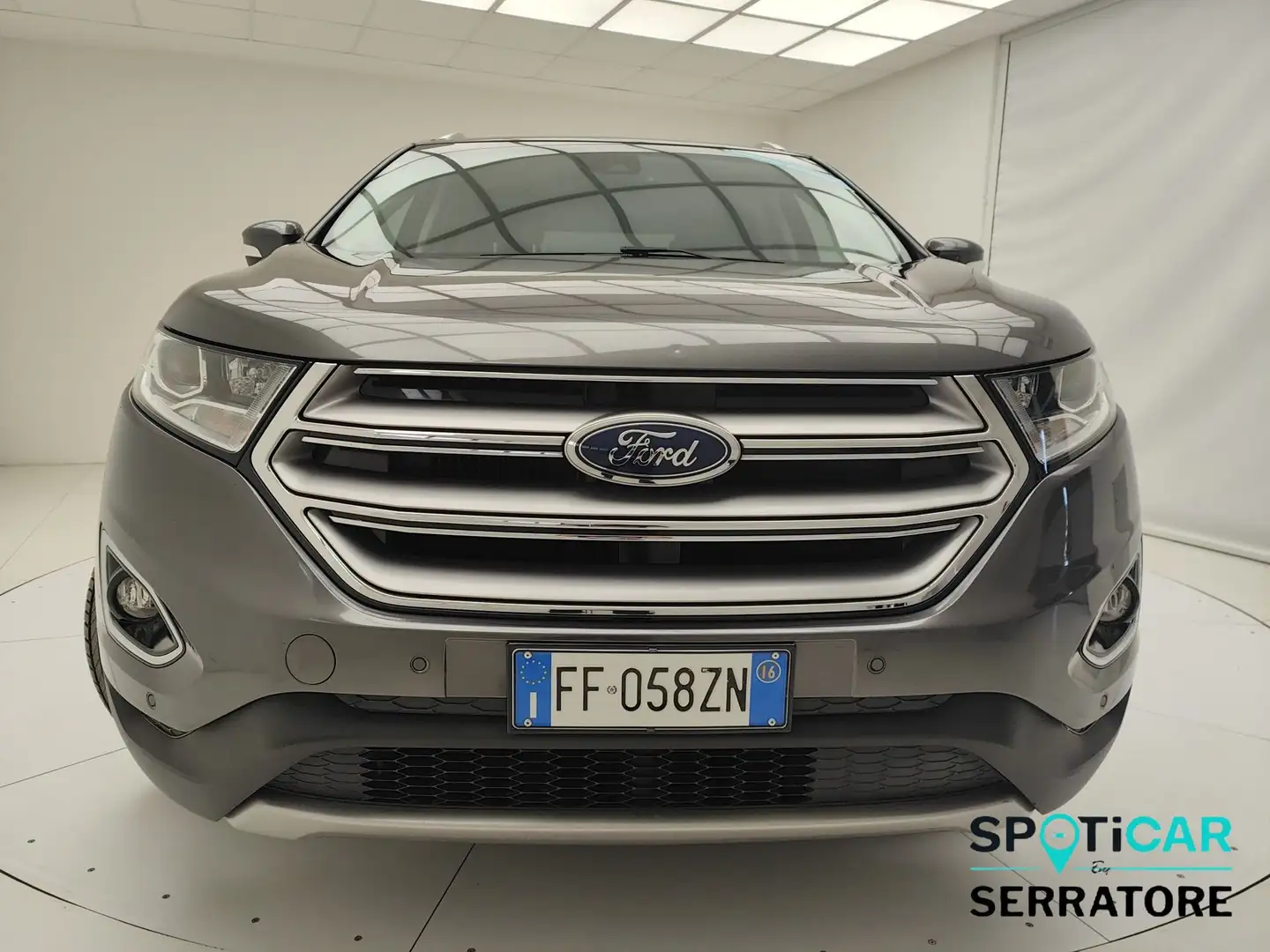 Ford Edge 2.0 tdci Titanium s&s awd 180cv Gris - 2