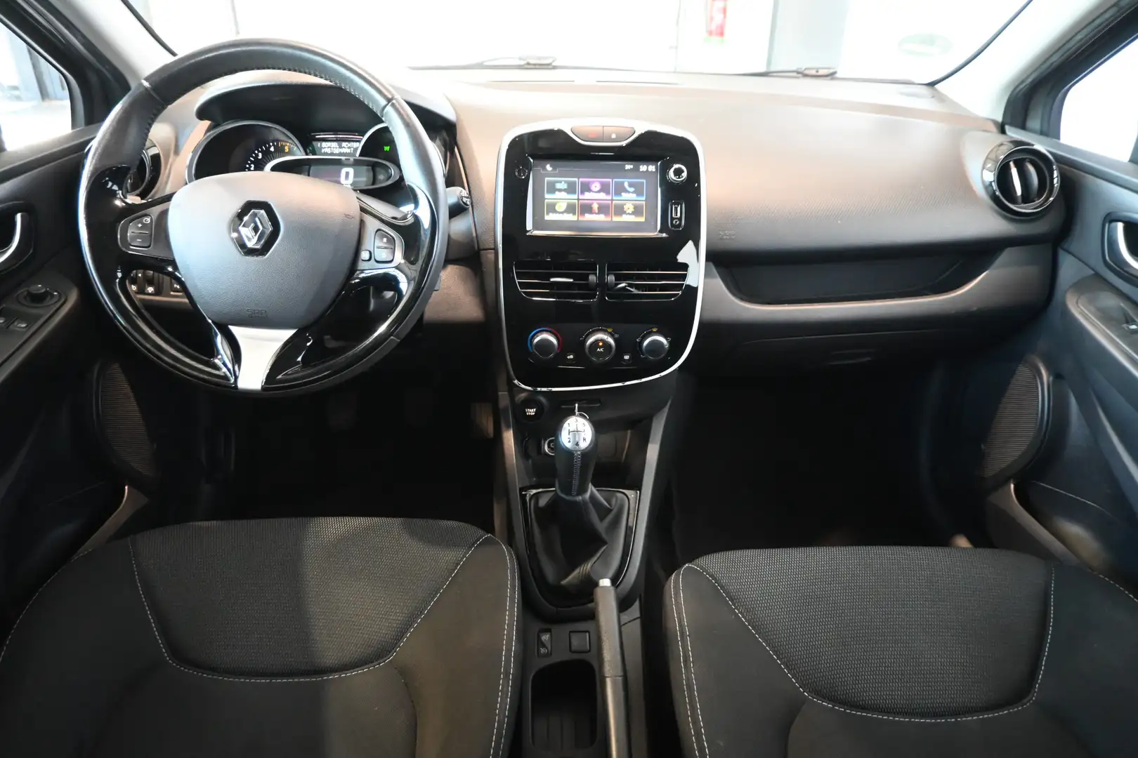Renault Clio Estate 1.5 dCi ECO Dynamique Airco Navigatie Cruis Grijs - 2