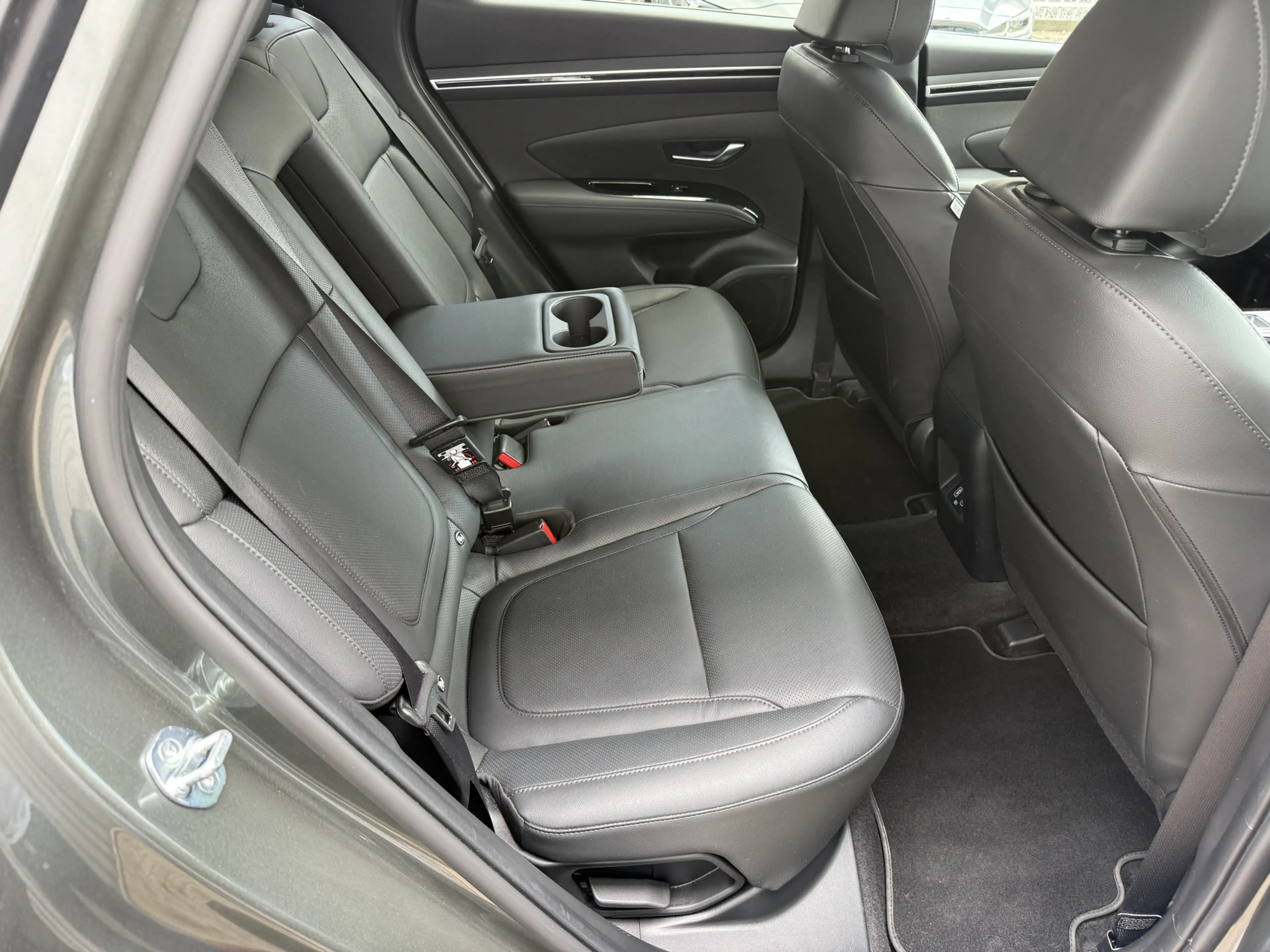 Hyundai TUCSON 1.6 T-GDI PHEV 4WD Navi Camera Leer Krell — photo 25