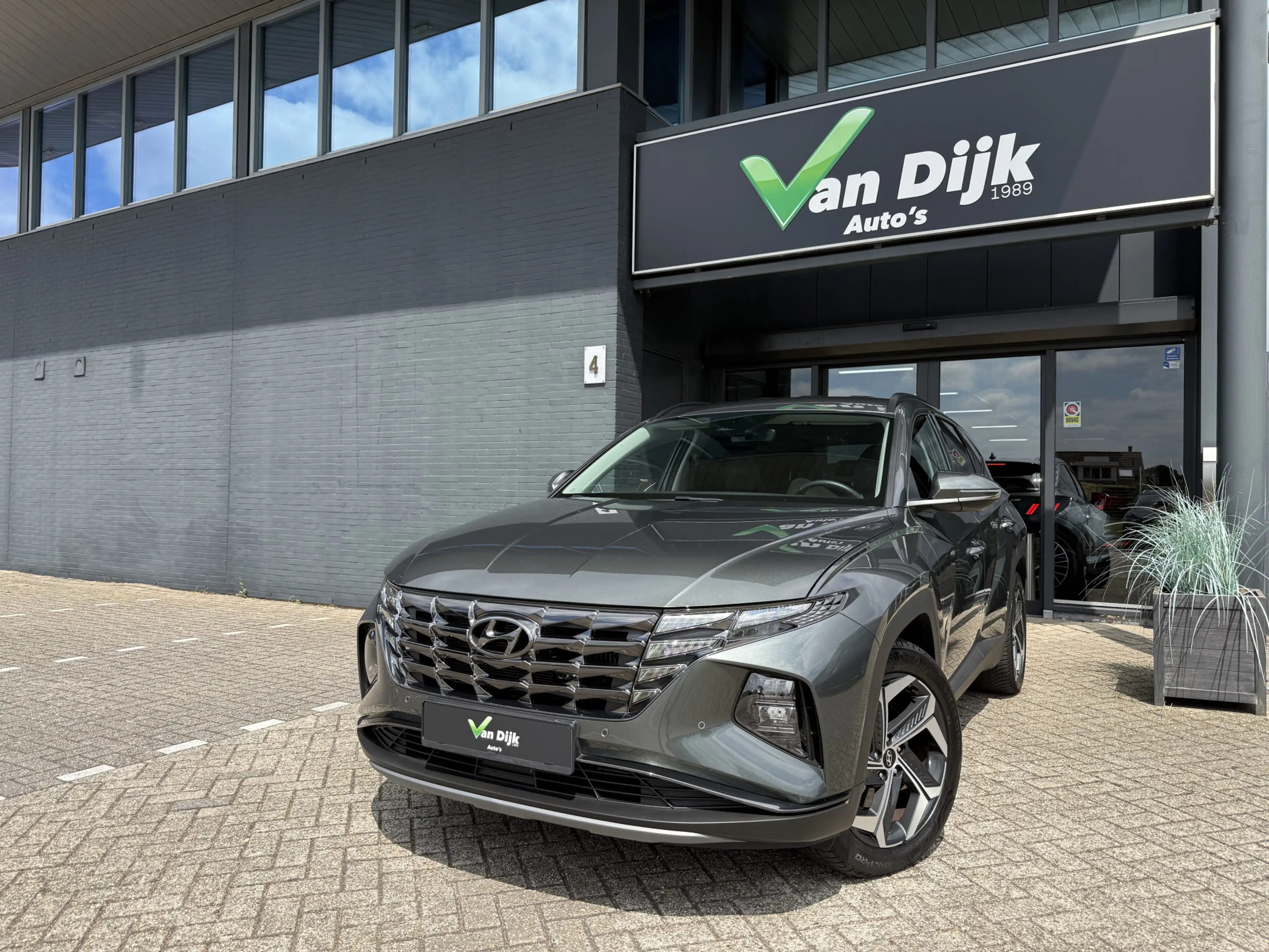 Hyundai TUCSON 1.6 T-GDI PHEV 4WD Navi Camera Leer Krell — photo 3