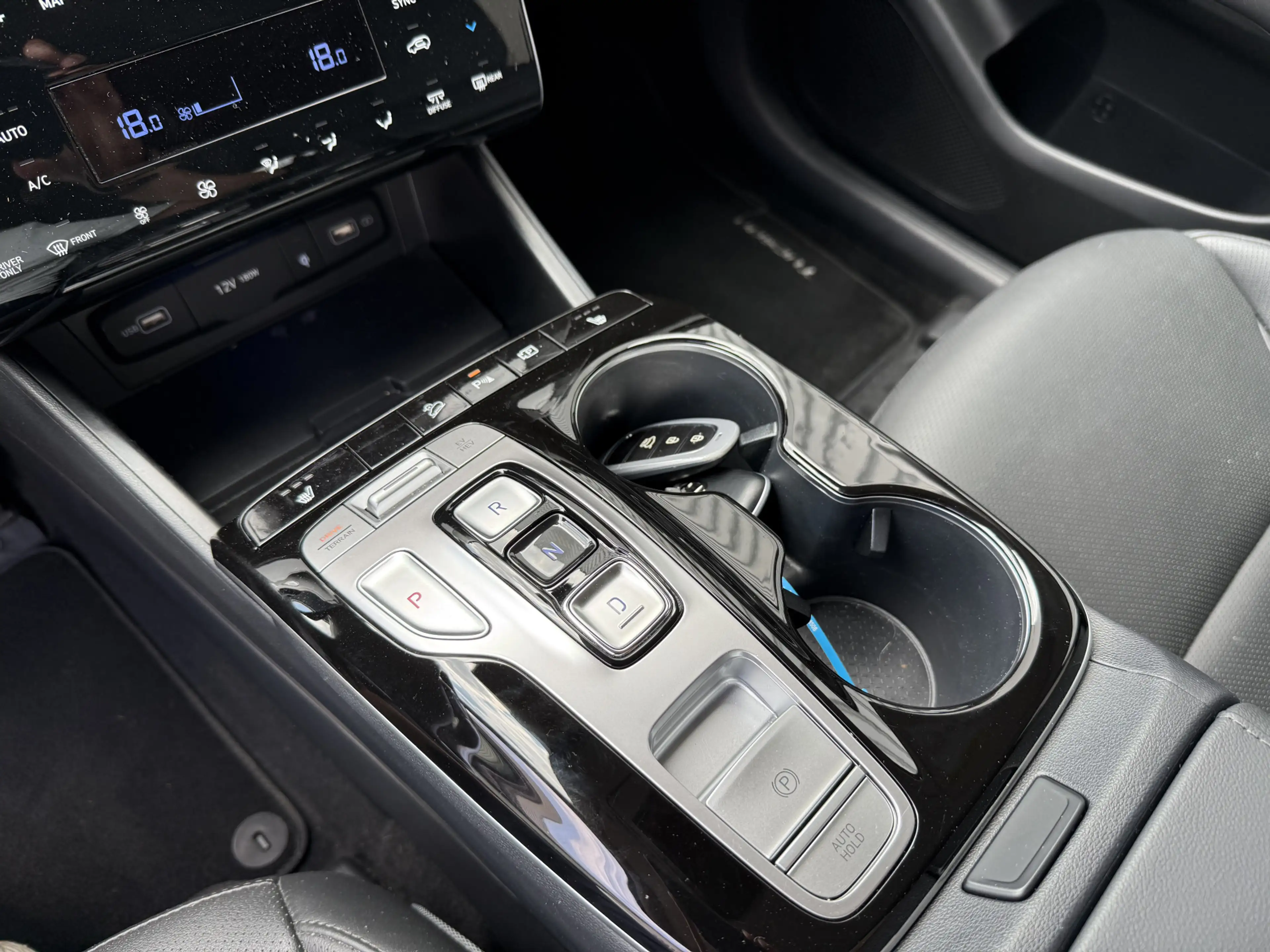 Hyundai TUCSON 1.6 T-GDI PHEV 4WD Navi Camera Leer Krell — photo 22