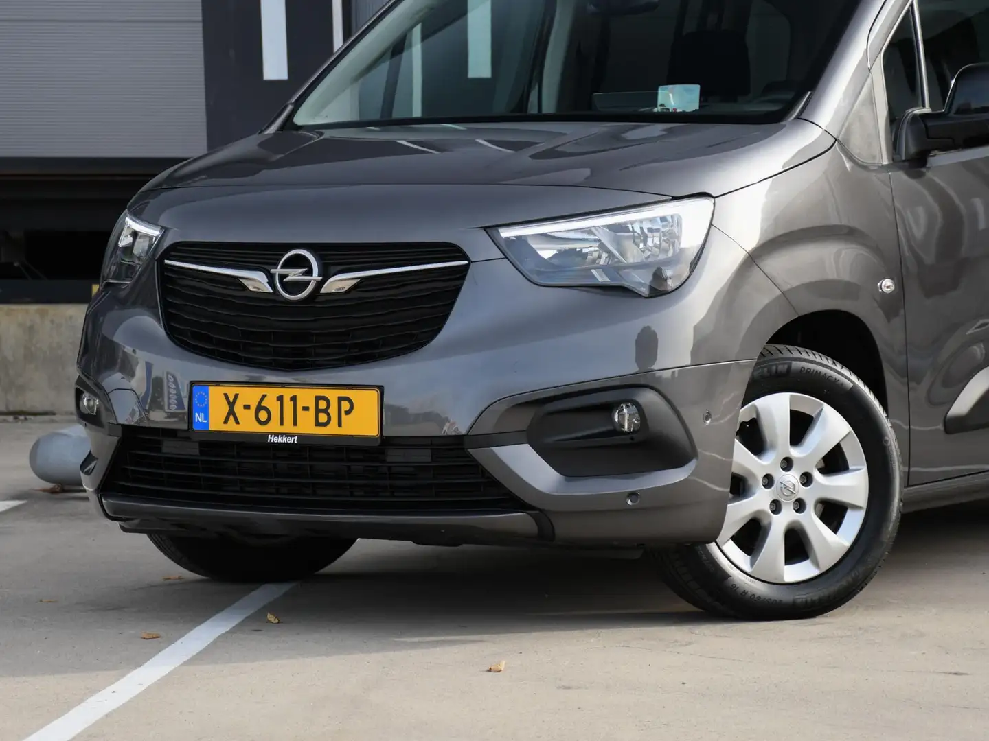 Opel Combo Life L1H1 Edition 1.2 Turbo 130pk Automaat DODE HOEK | Gris - 2