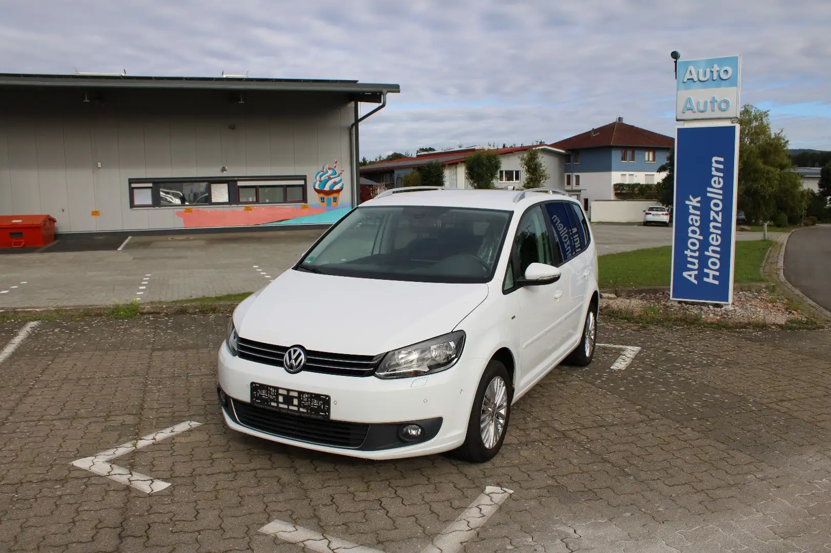 Volkswagen Touran 1.4 TSI Cup*KLIMA*STEUERKETTENSATZ NEU* Weiß - 1