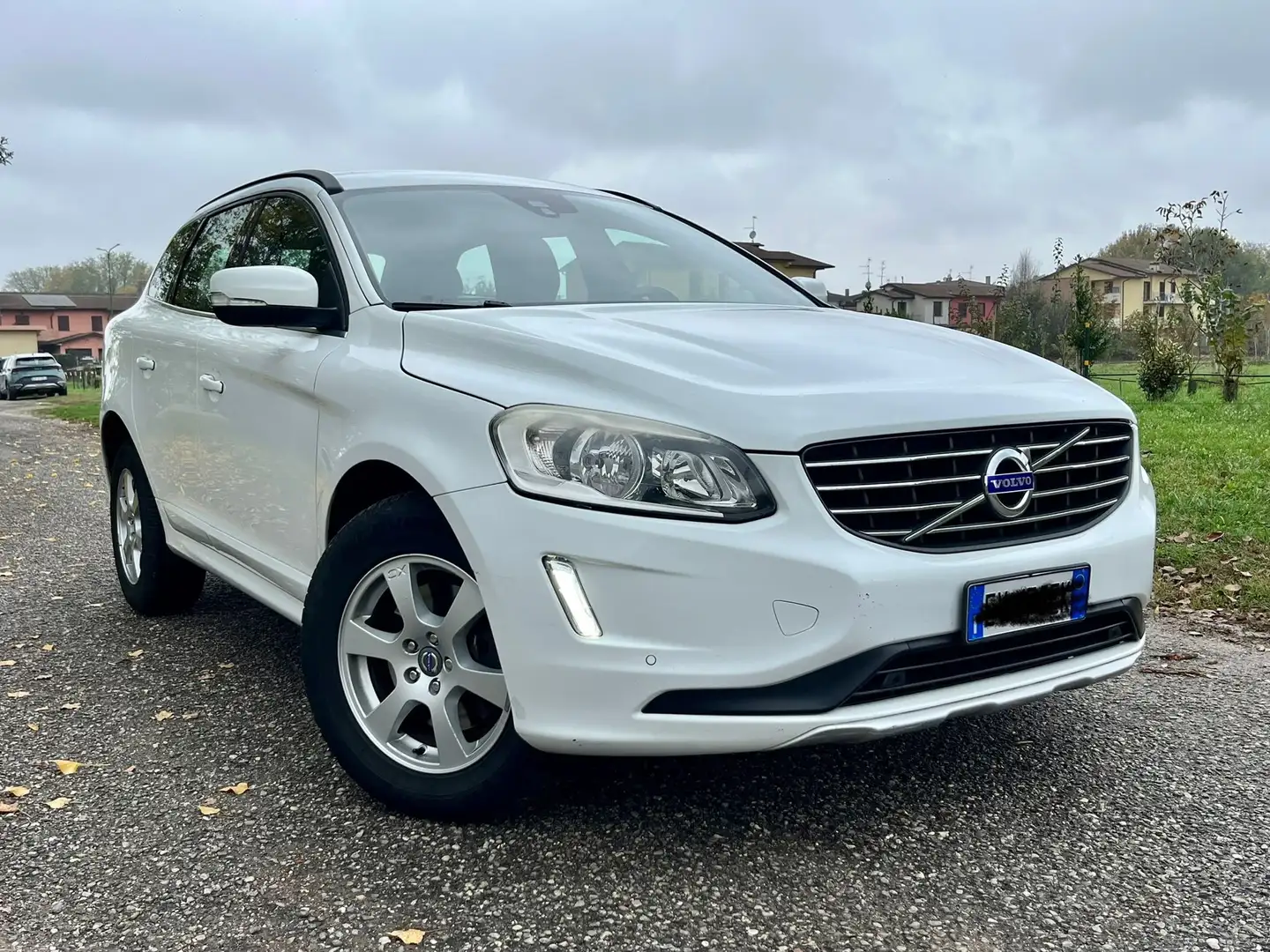 Volvo XC60 XC60 2.0 d4 (d3) Summum geartronic Bianco - 1