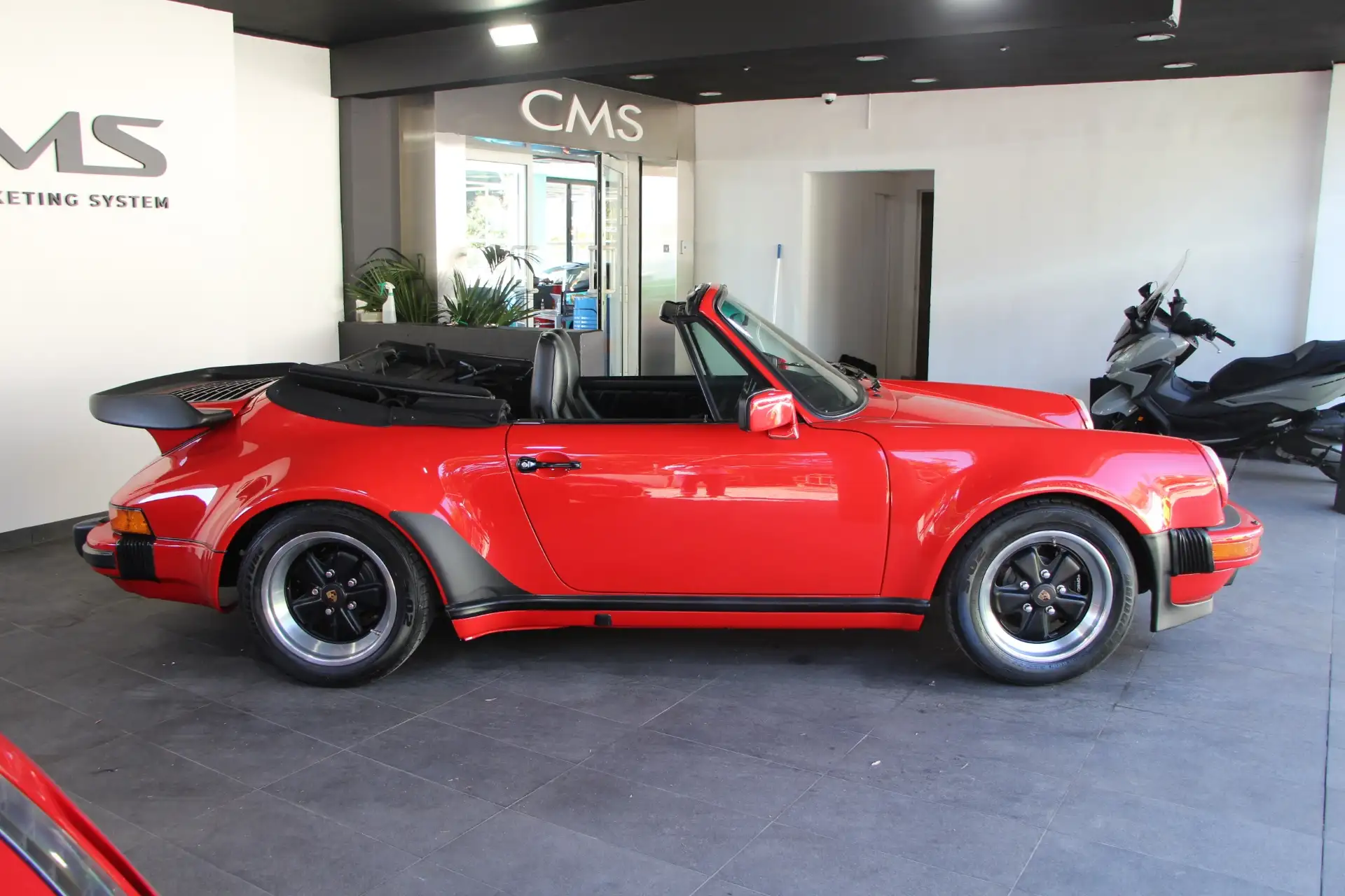 Porsche 911 911 Turbo Cabriolet 1988 빨강 사진 5
