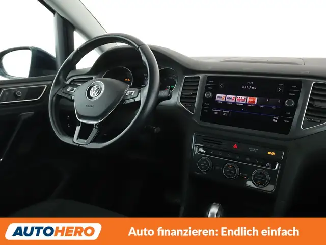 Volkswagen Golf view 13