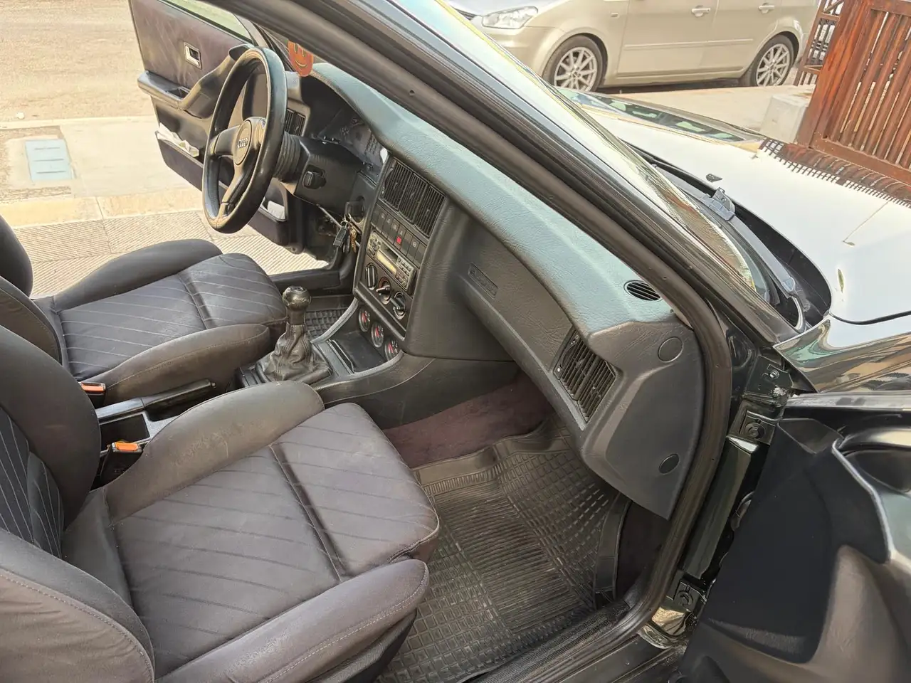 Audi 80 2.0 E, foto 6